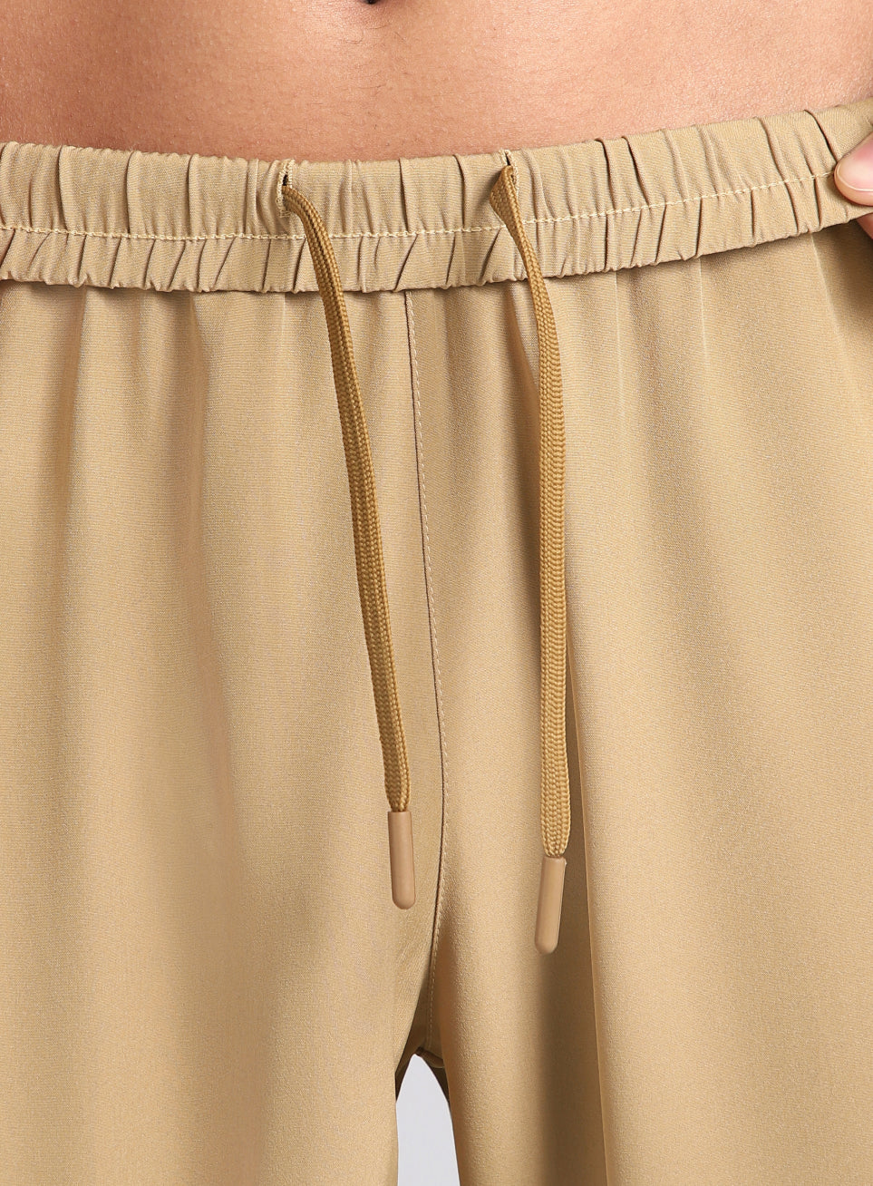 Men's Beige Running Essential Trackpants - Image 10