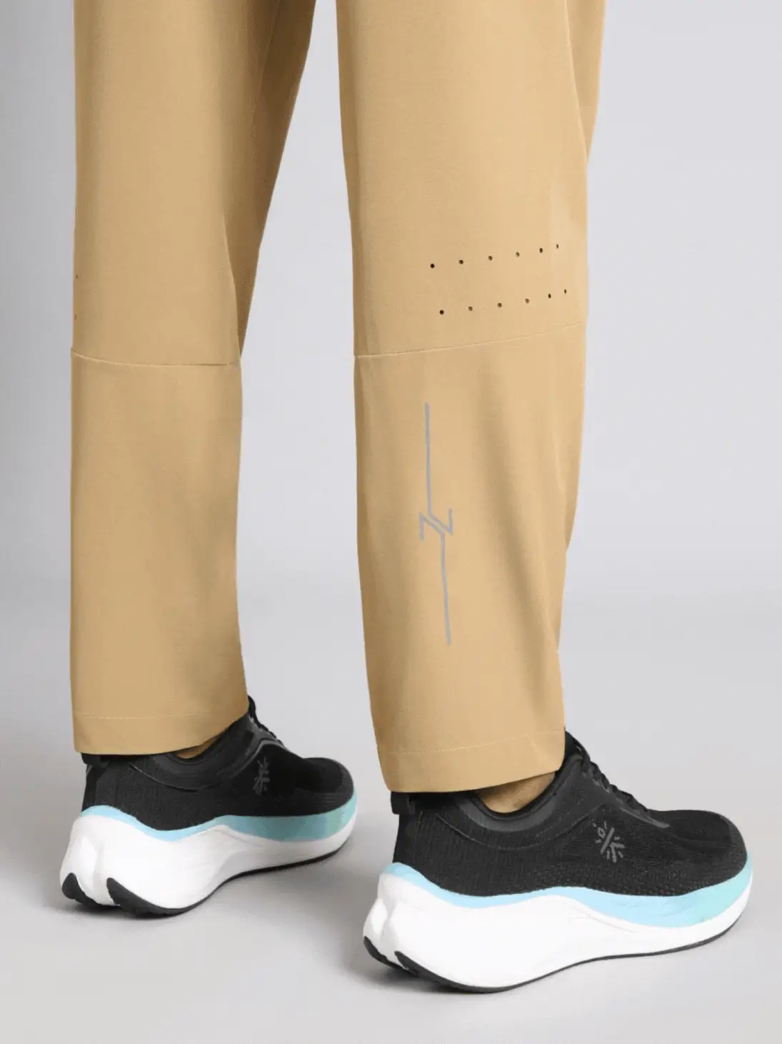 Men's Beige Running Essential Trackpants - Image 9