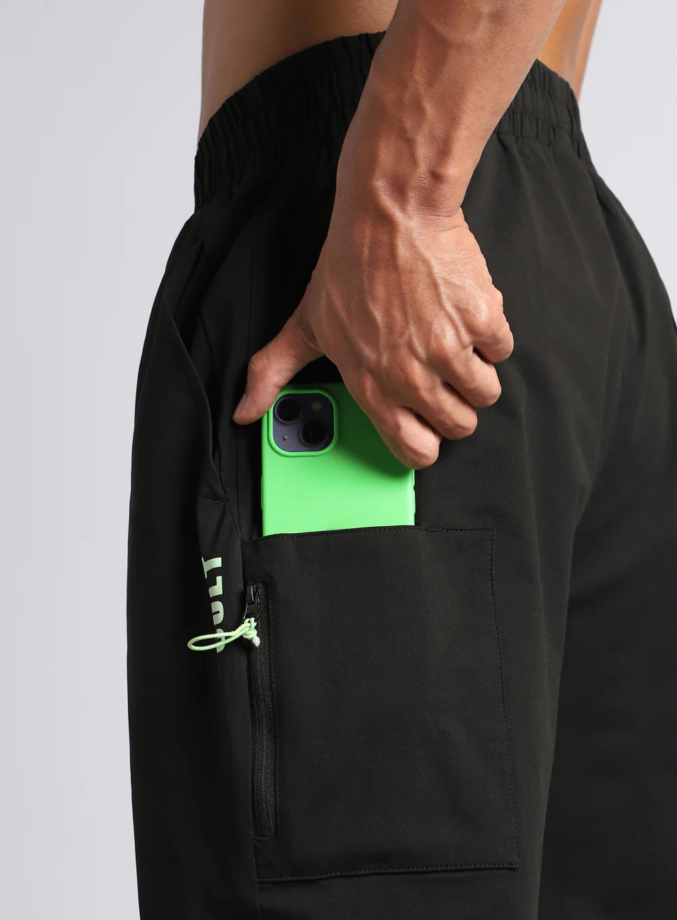 Men's Black Airport Travel Trackpants - Image 11