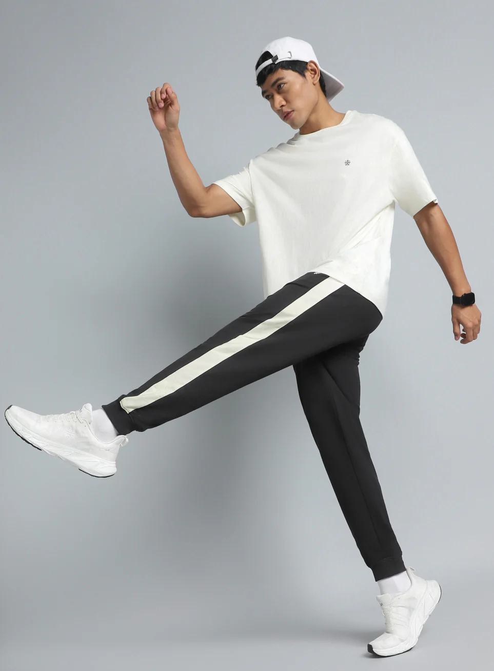Men's Black Beyond Play Joggers - Image 2