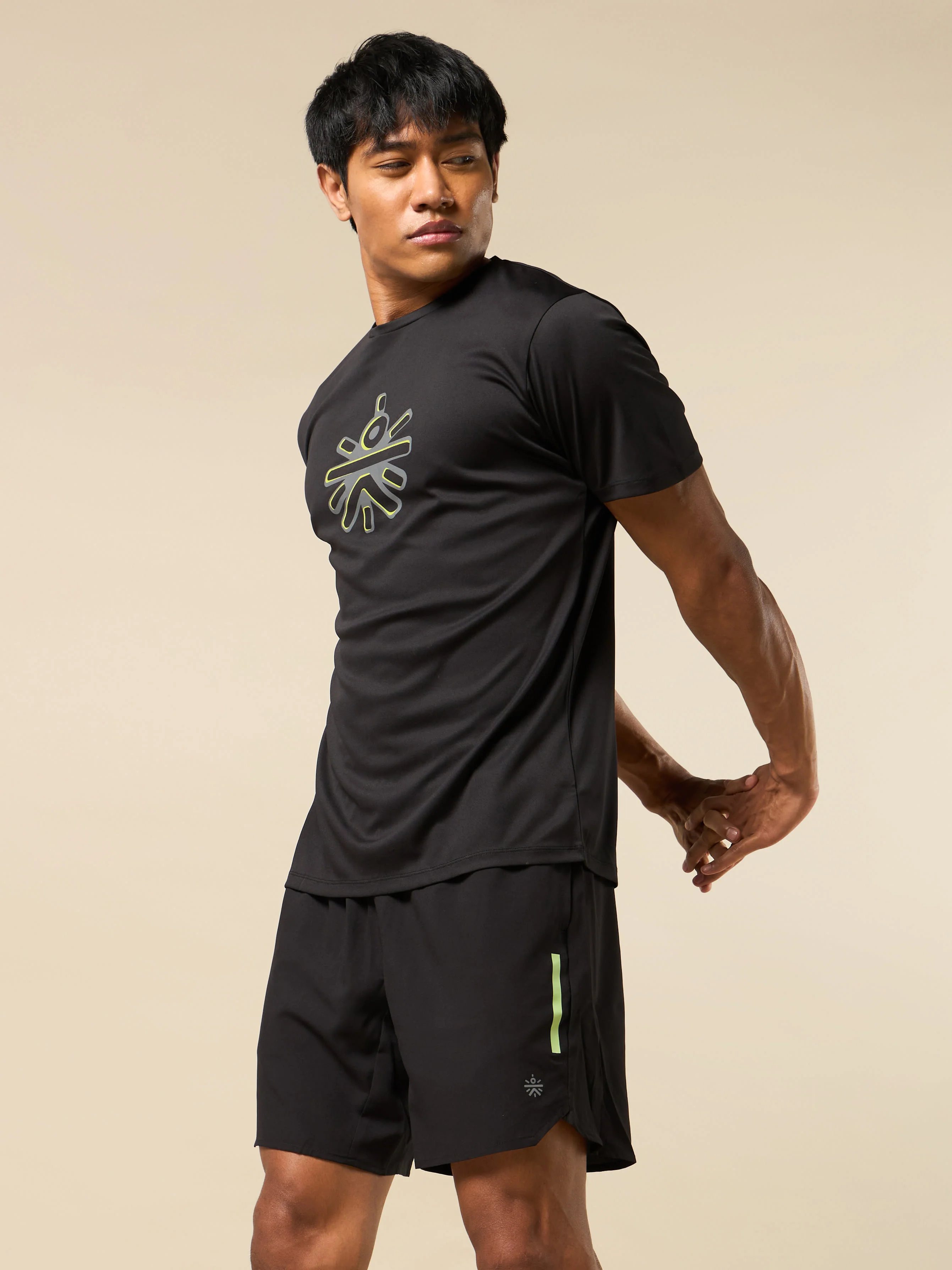 Men's Black Brand Carrier Print T-shirt - Image 4