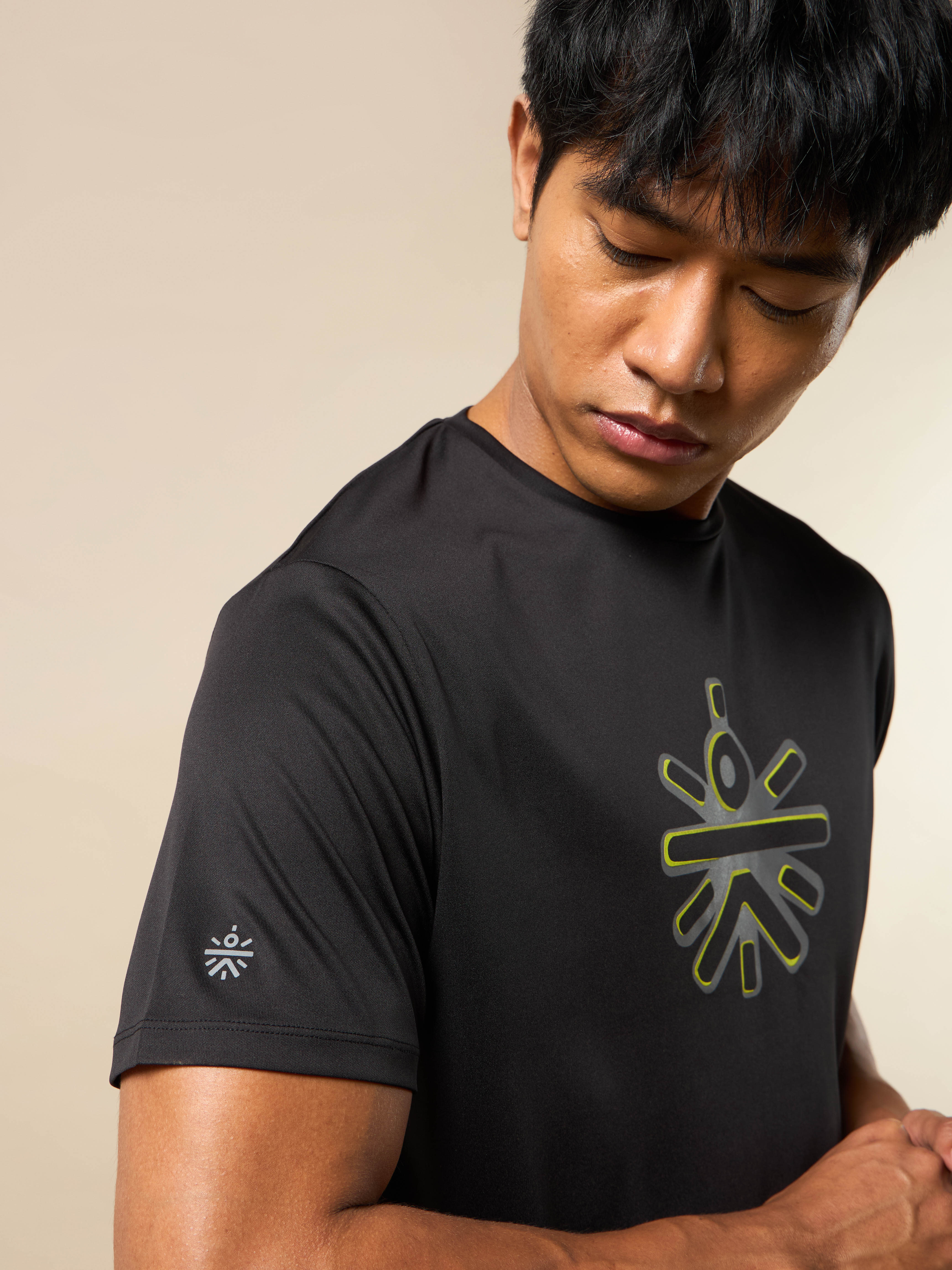 Men's Black Brand Carrier Print T-shirt - Image 8