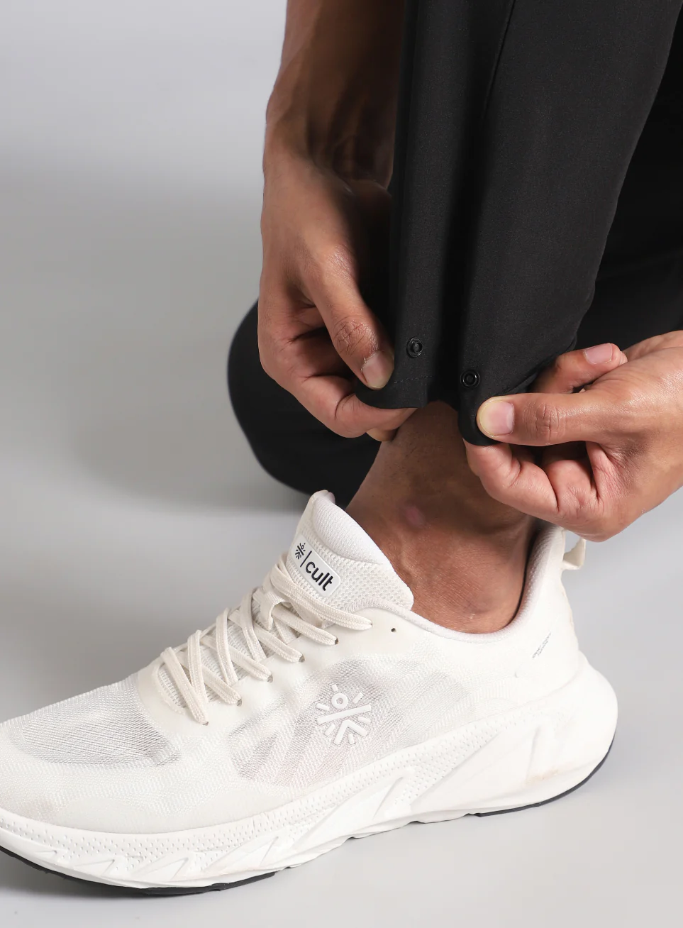 Men's Black City Commuter Trackpants - Image 9