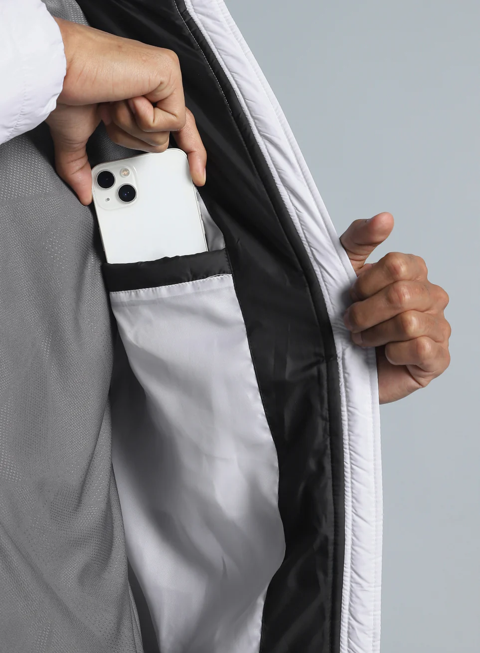 Men's Black Colorblock Puffer Jacket - Image 11