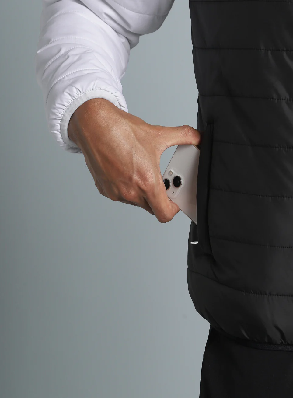 Men's Black Colorblock Puffer Jacket - Image 9