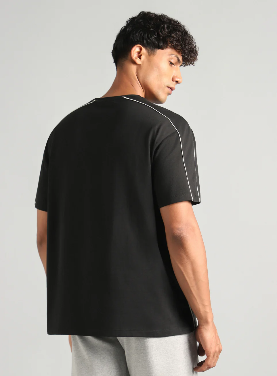 Men's Black Cult Athletic Relaxed Fit T-shirt - Image 6