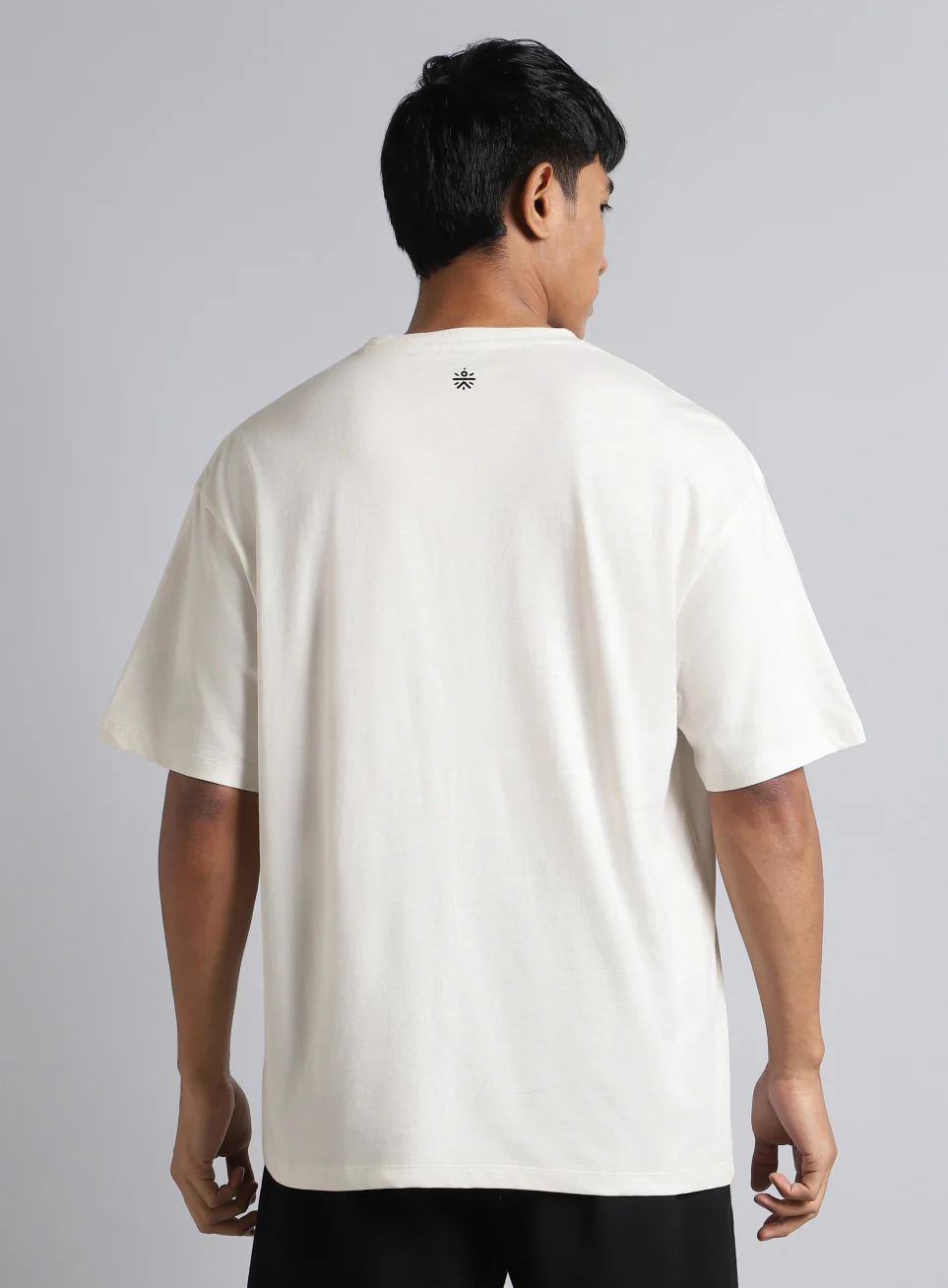 Men's White Cult Graphic Relaxed Fit T-shirt - Image 6
