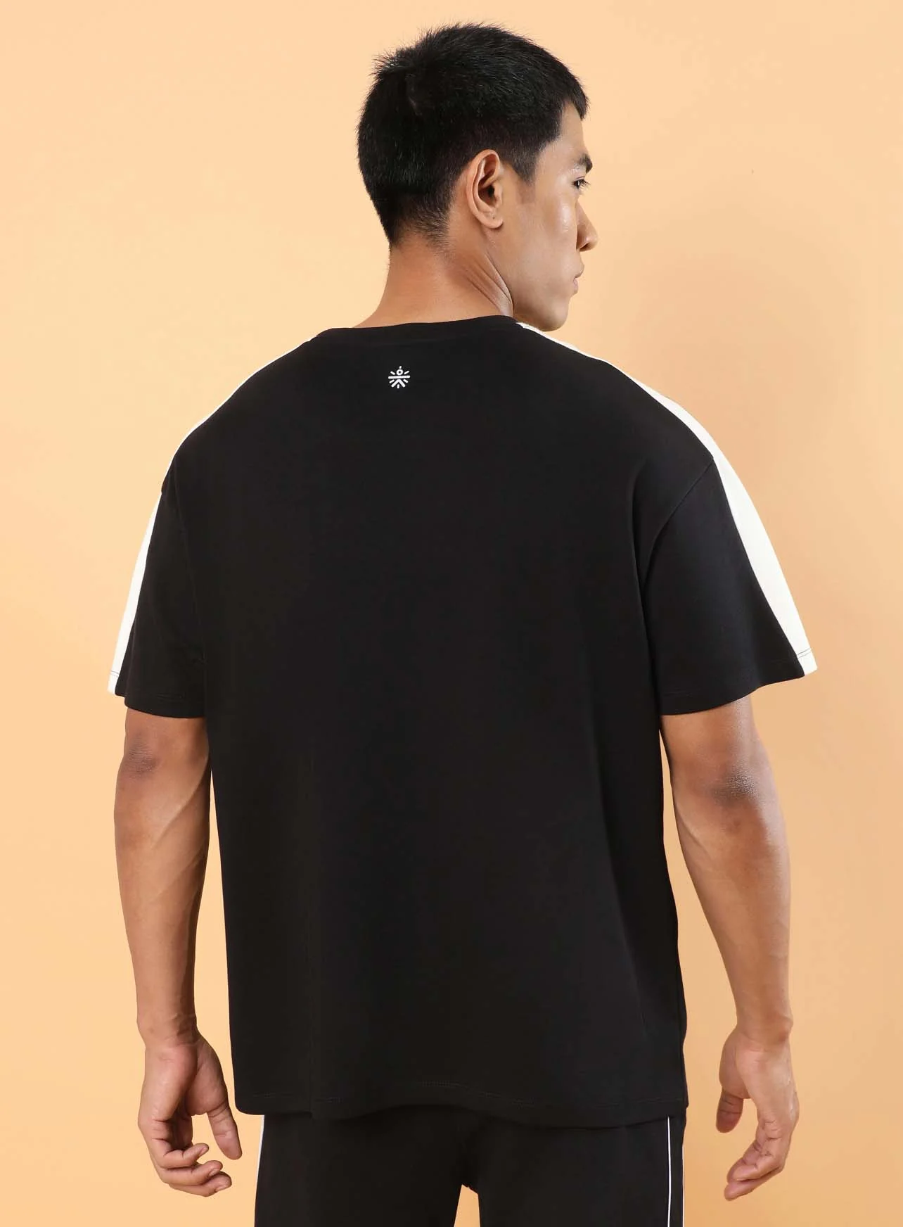 Men's Black Game On Typo Relaxed fit T-shirt - Image 6