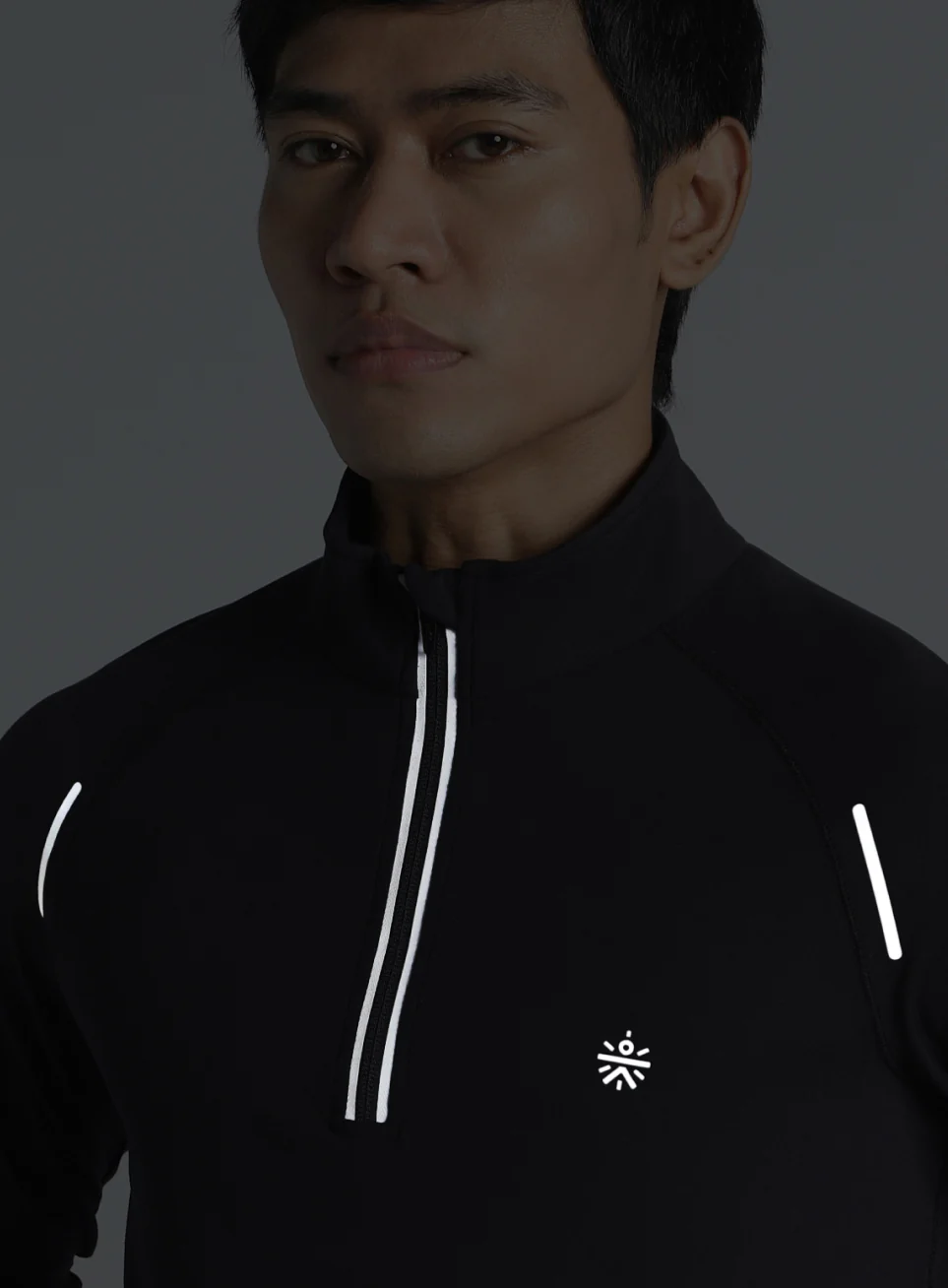 Men's Black Night Runner's Half Placket Jacket - Image 10