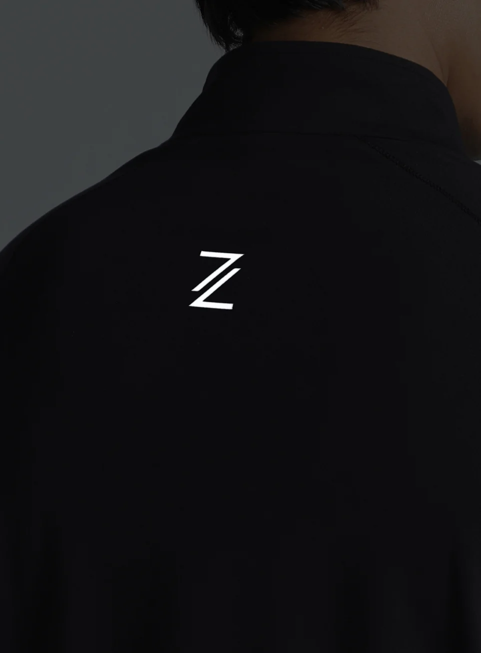 Men's Black Night Runner's Half Placket Jacket - Image 11