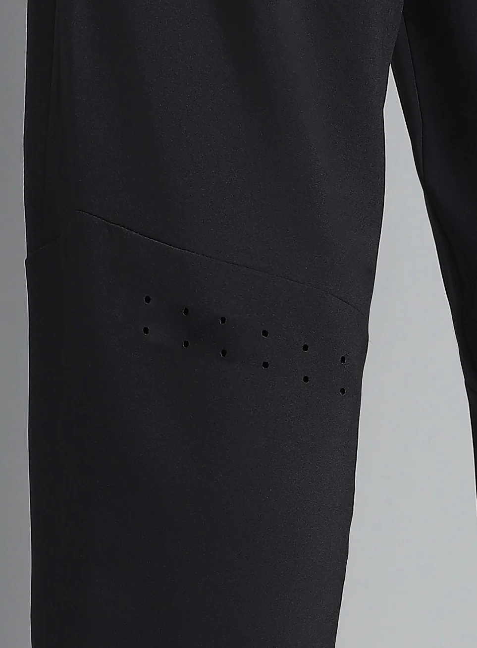 Men's Black Pacer Running Trackpants - Image 9