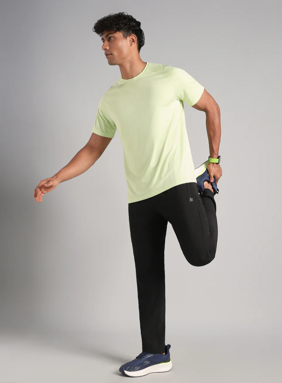 Men's Black Pro Movement Runner's Trackpants - Image 3