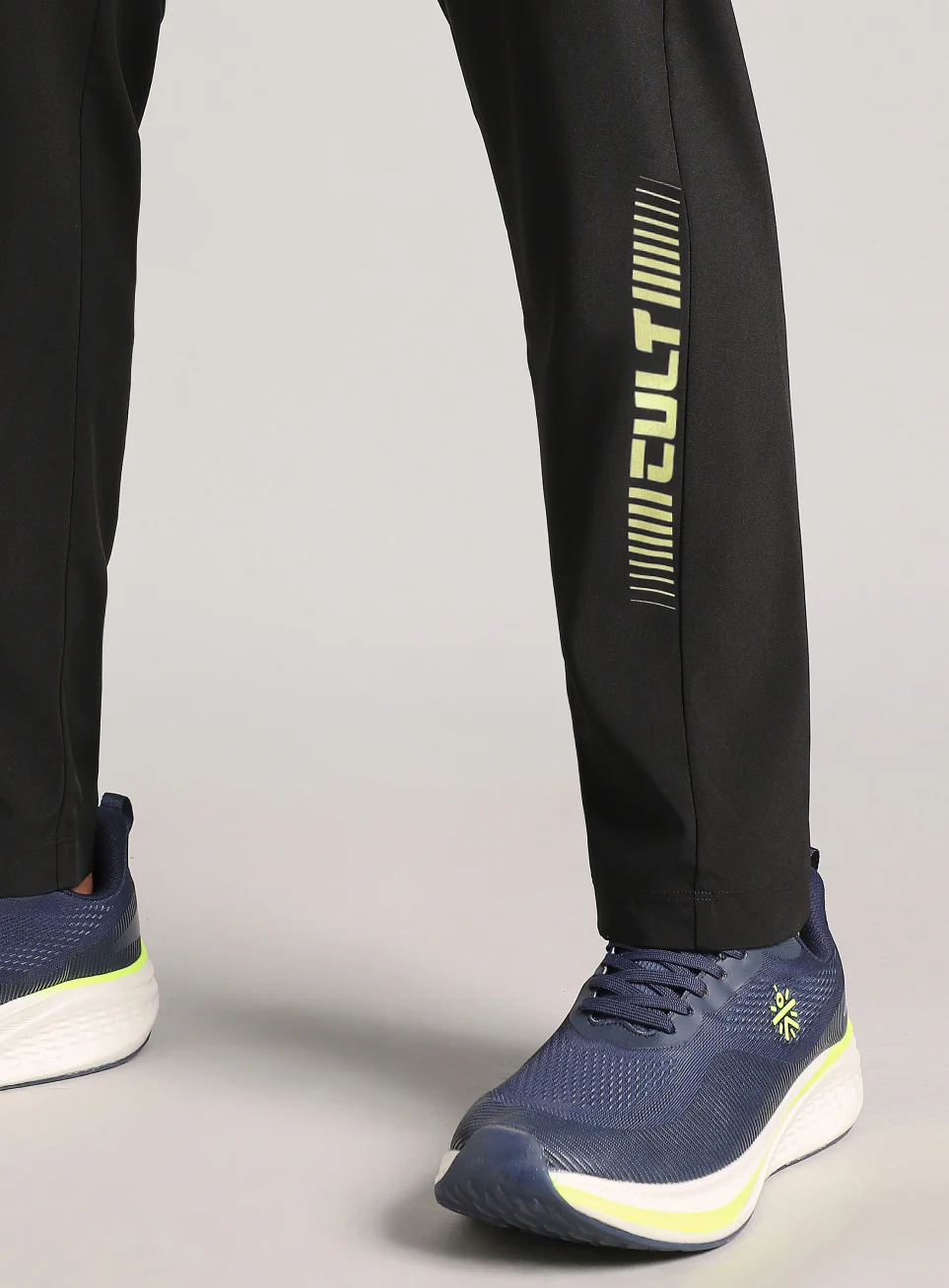 Men's Black Pro Movement Runner's Trackpants - Image 9