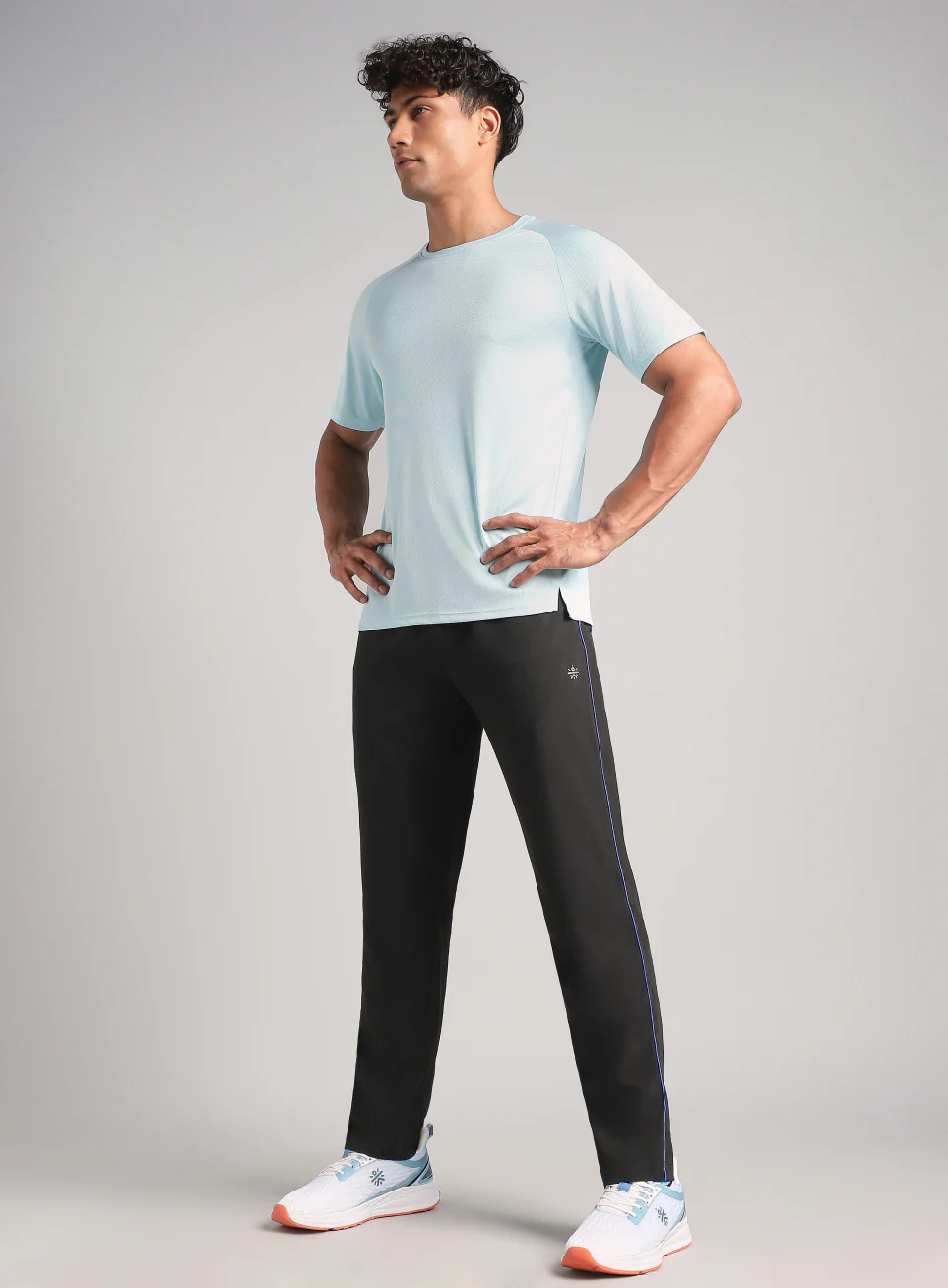 Men's Black Run Elevate Trackpants - Image 3