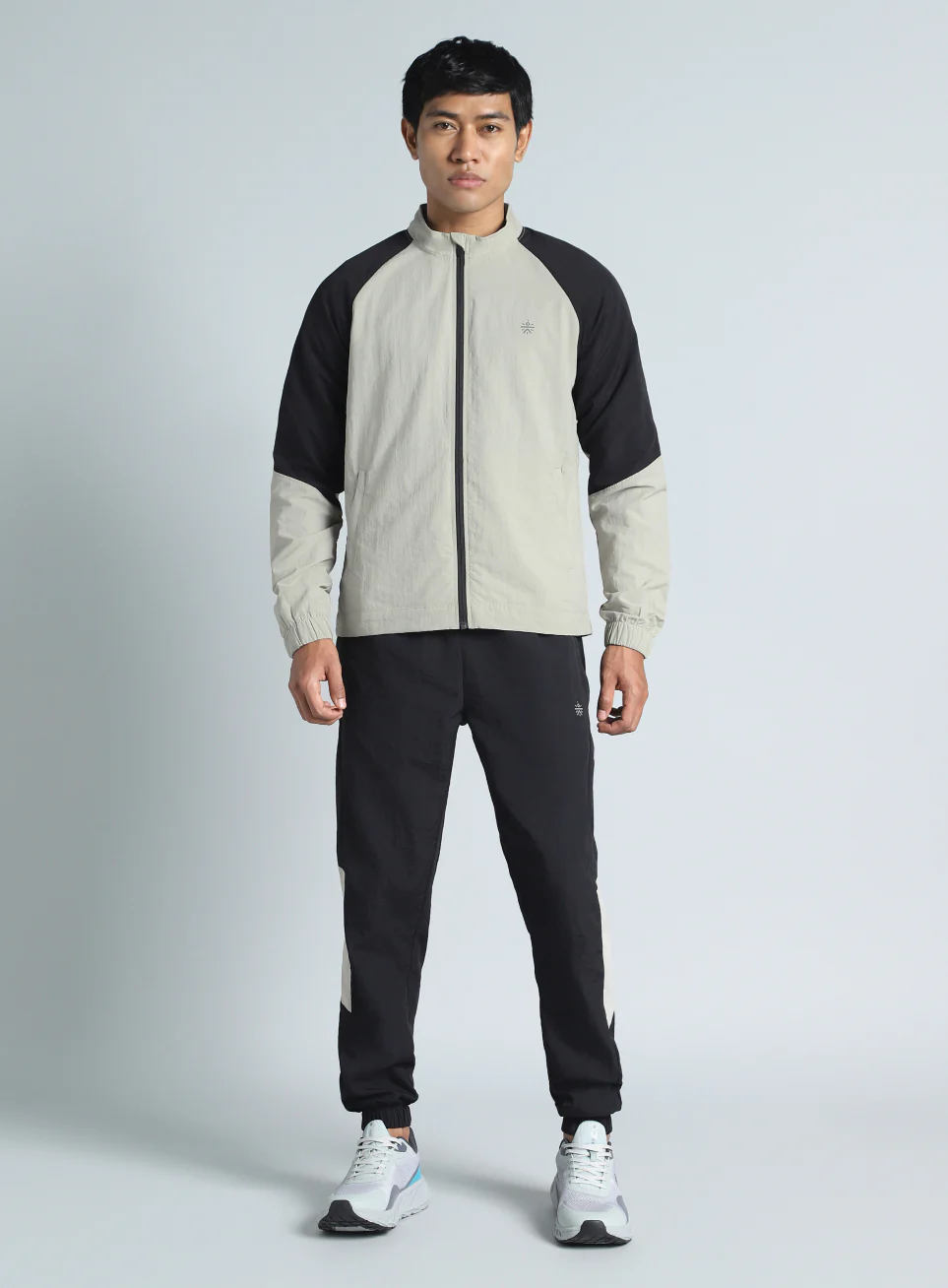 Men's Black Run Forward All Weather Track Suit - Image 18