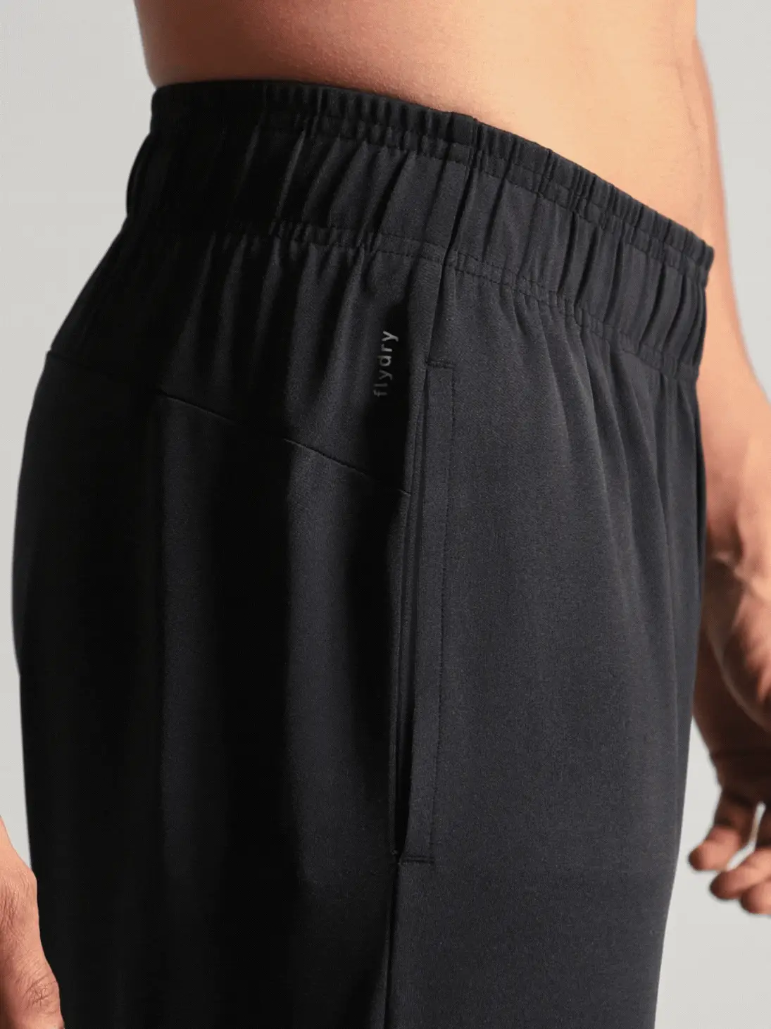 Men's Black Runner's In Motion Graphic Trackpant - Image 8
