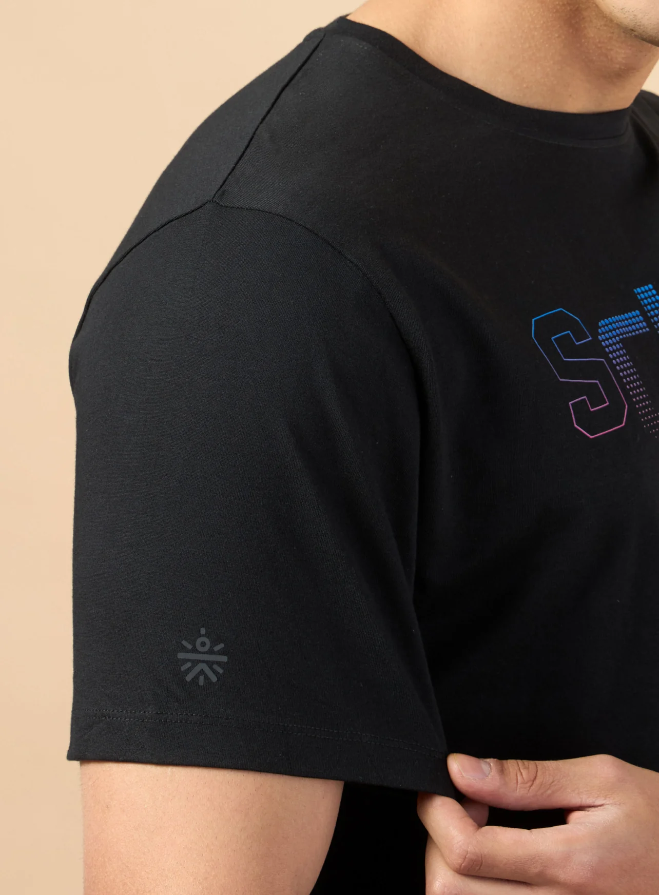 Men's Black Sculpt Graphic T-shirt - Image 8