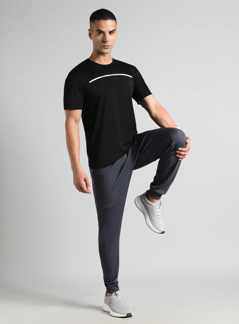 Men's Black Sculpted Print Training T-shirt - Image 2