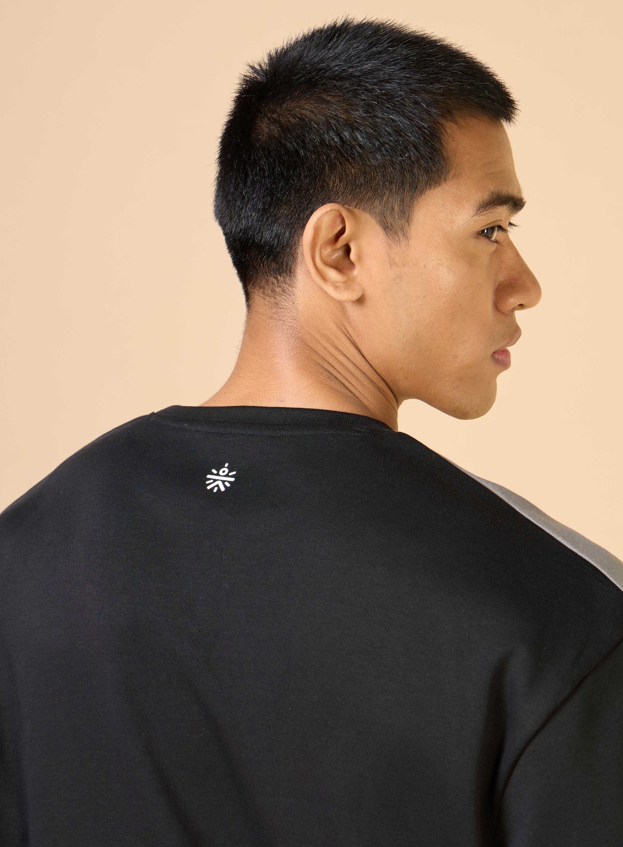Men's Black Sports City Club Colorblock Relaxed fit T-shirt - Image 9