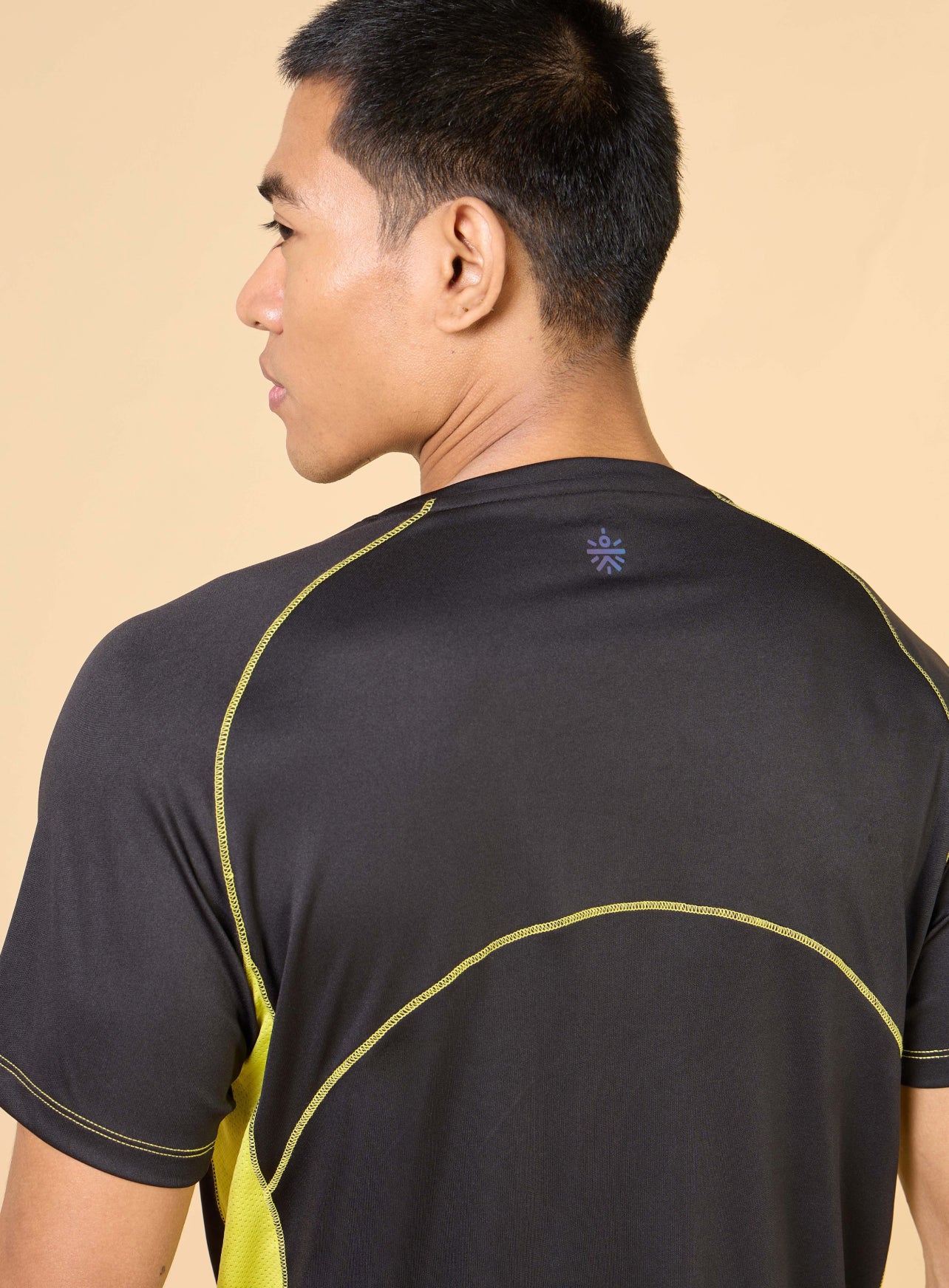Men's Black Train All Sculpted T-shirt - Image 9