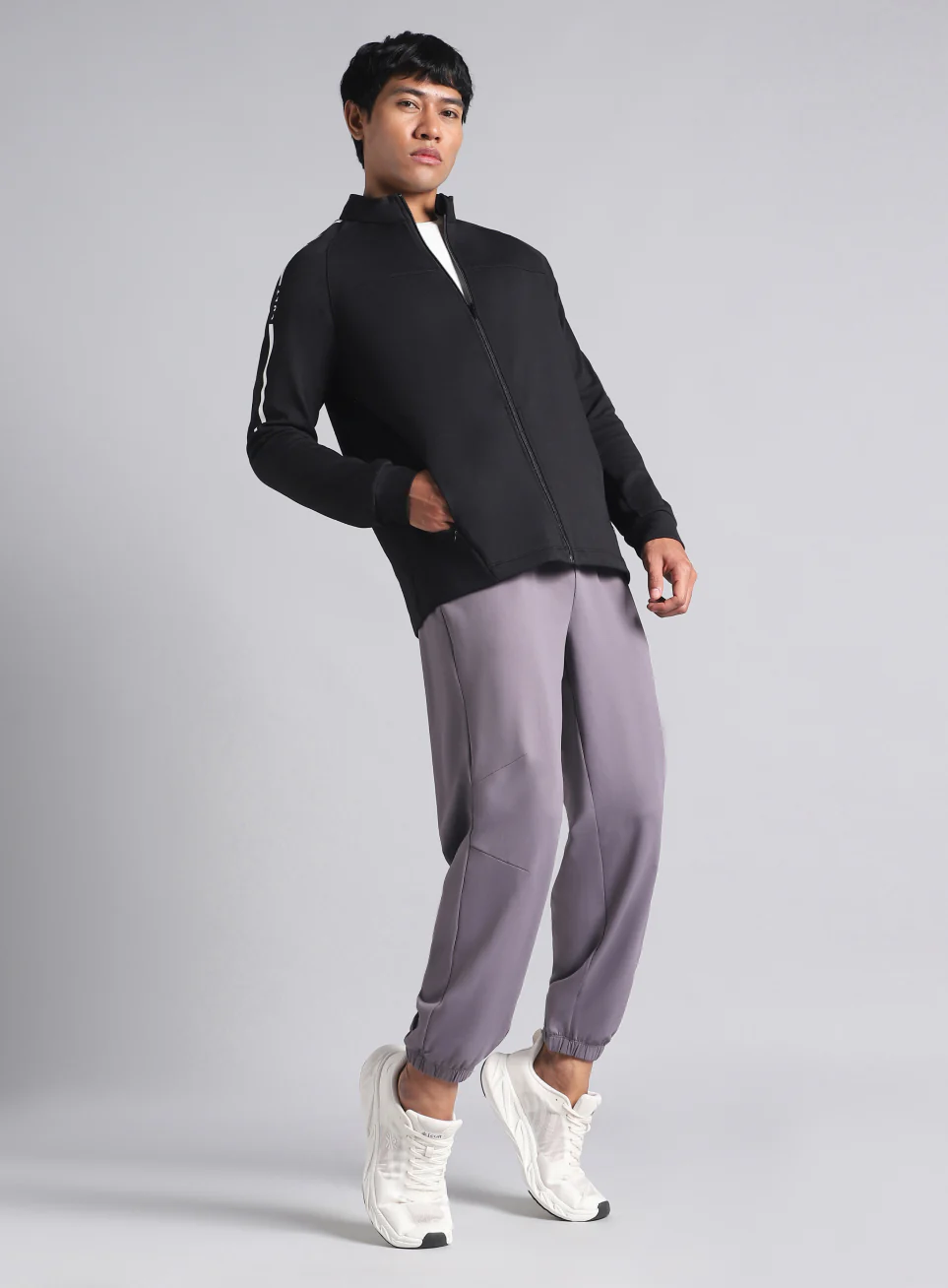 Men's Black Training Essential Mid Layer Jacket - Image 2