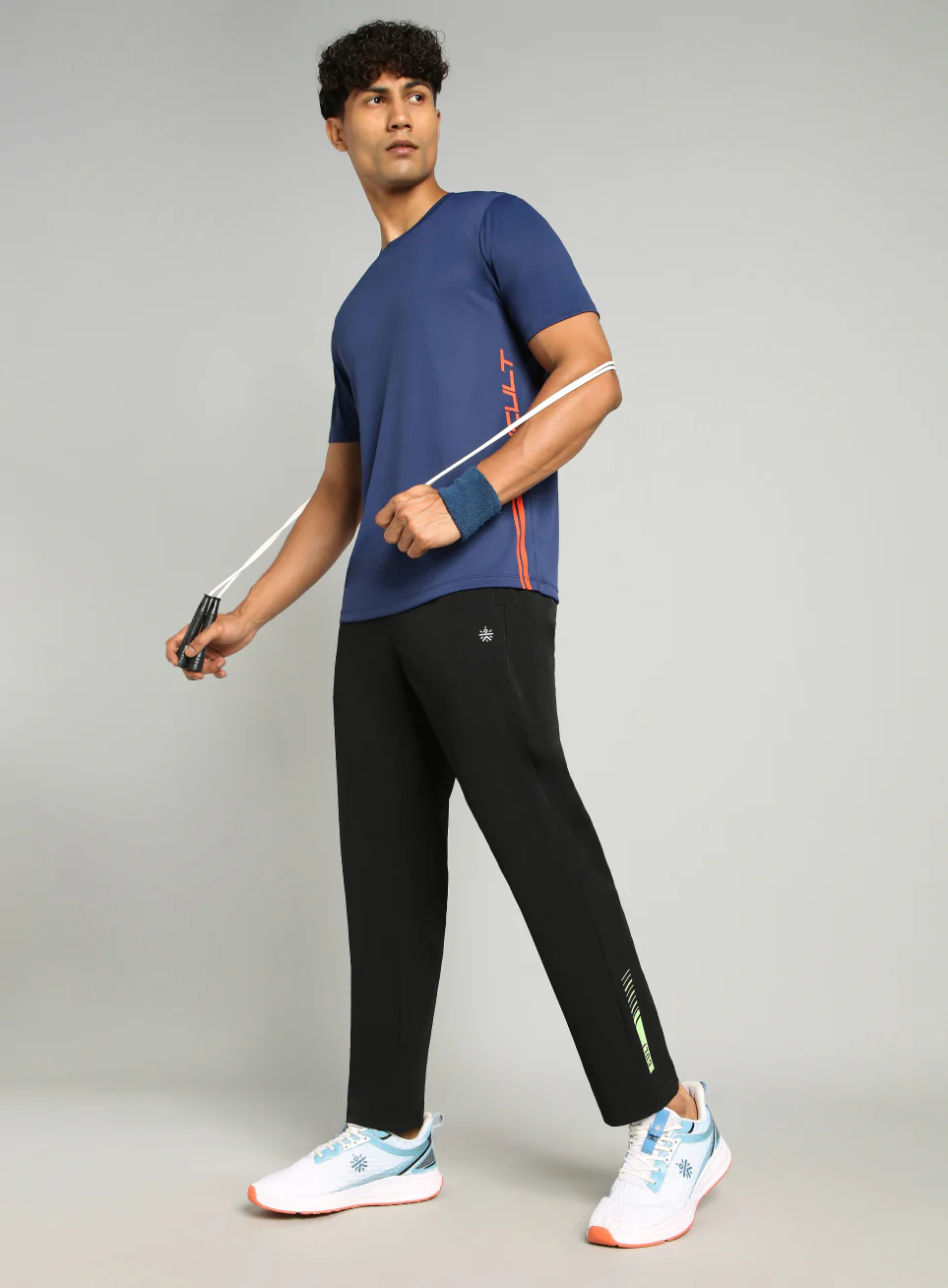 Men's Black Training Move Up Training Trackpants - Image 3