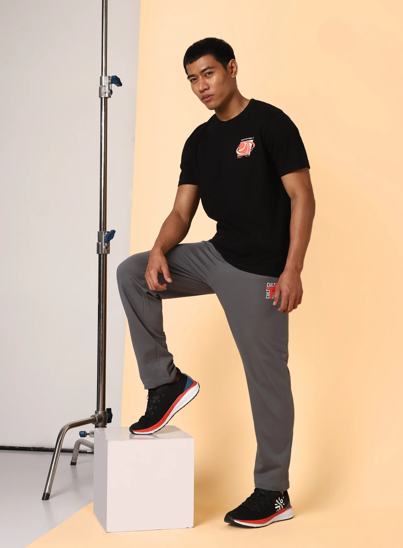 Men's Black Unstoppable Typo T-shirt - Image 3