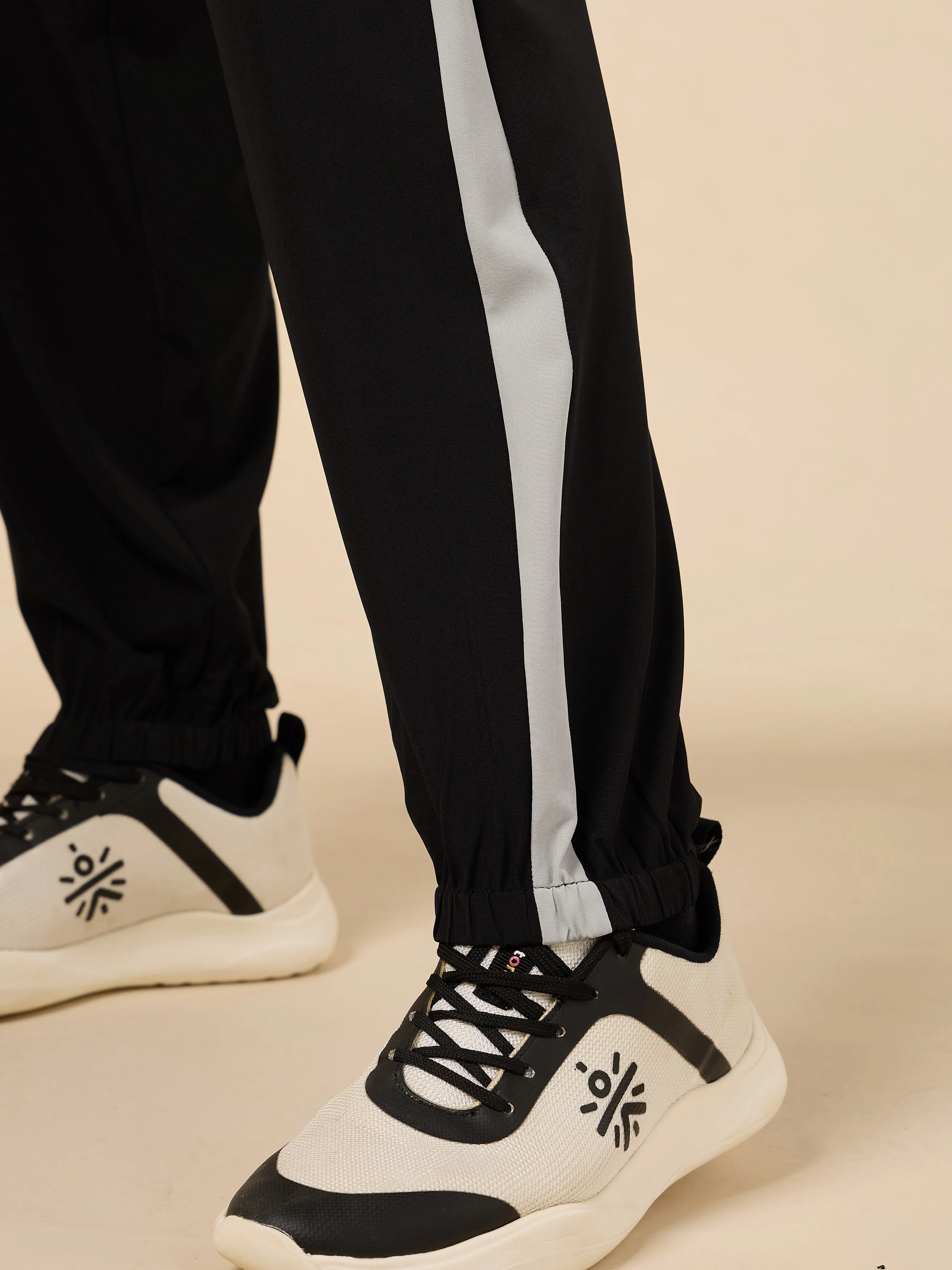 Men's Black Workout Joggers - Image 8