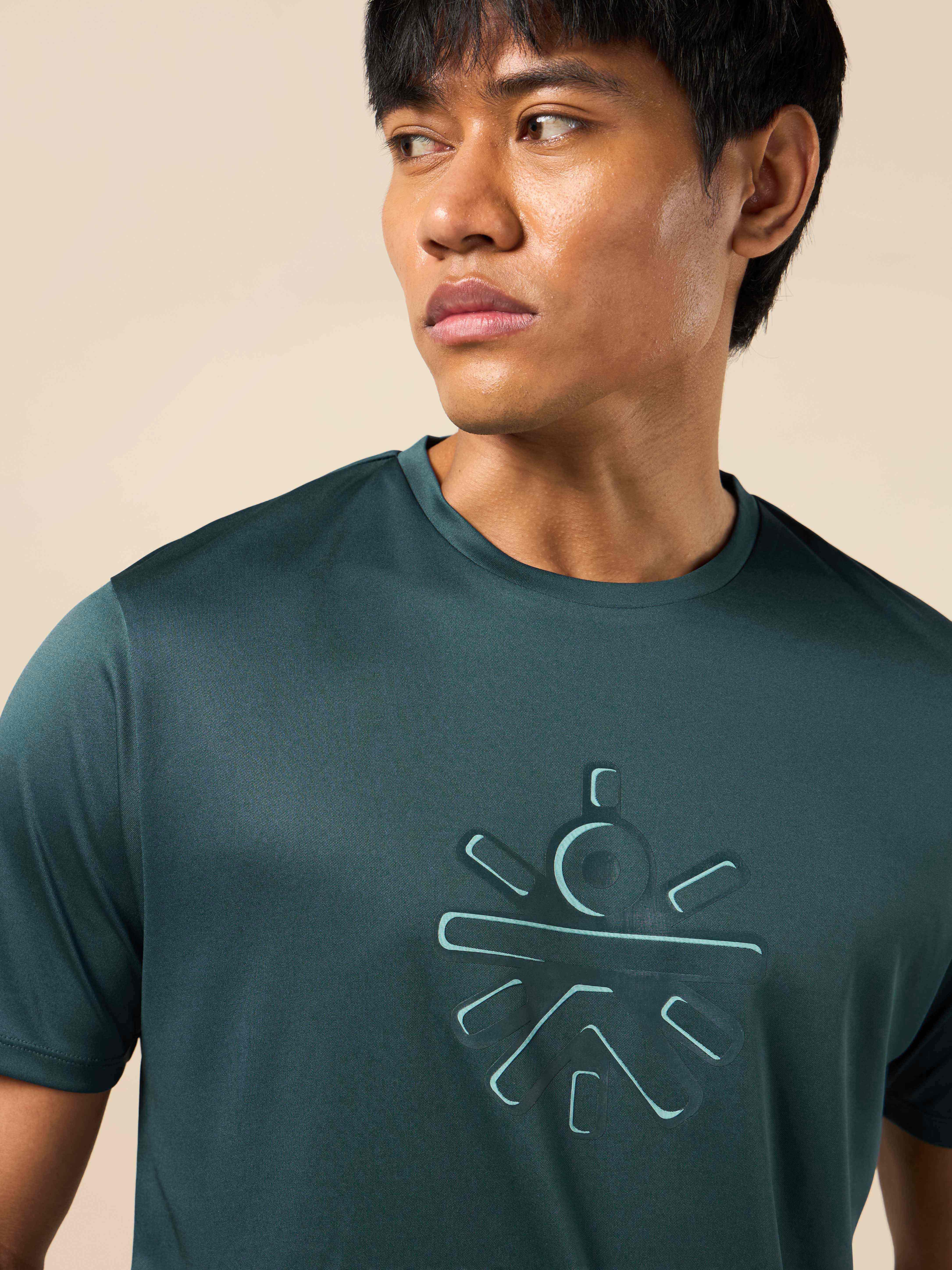 Men's Blue Brand Carrier Print T-shirt - Image 7