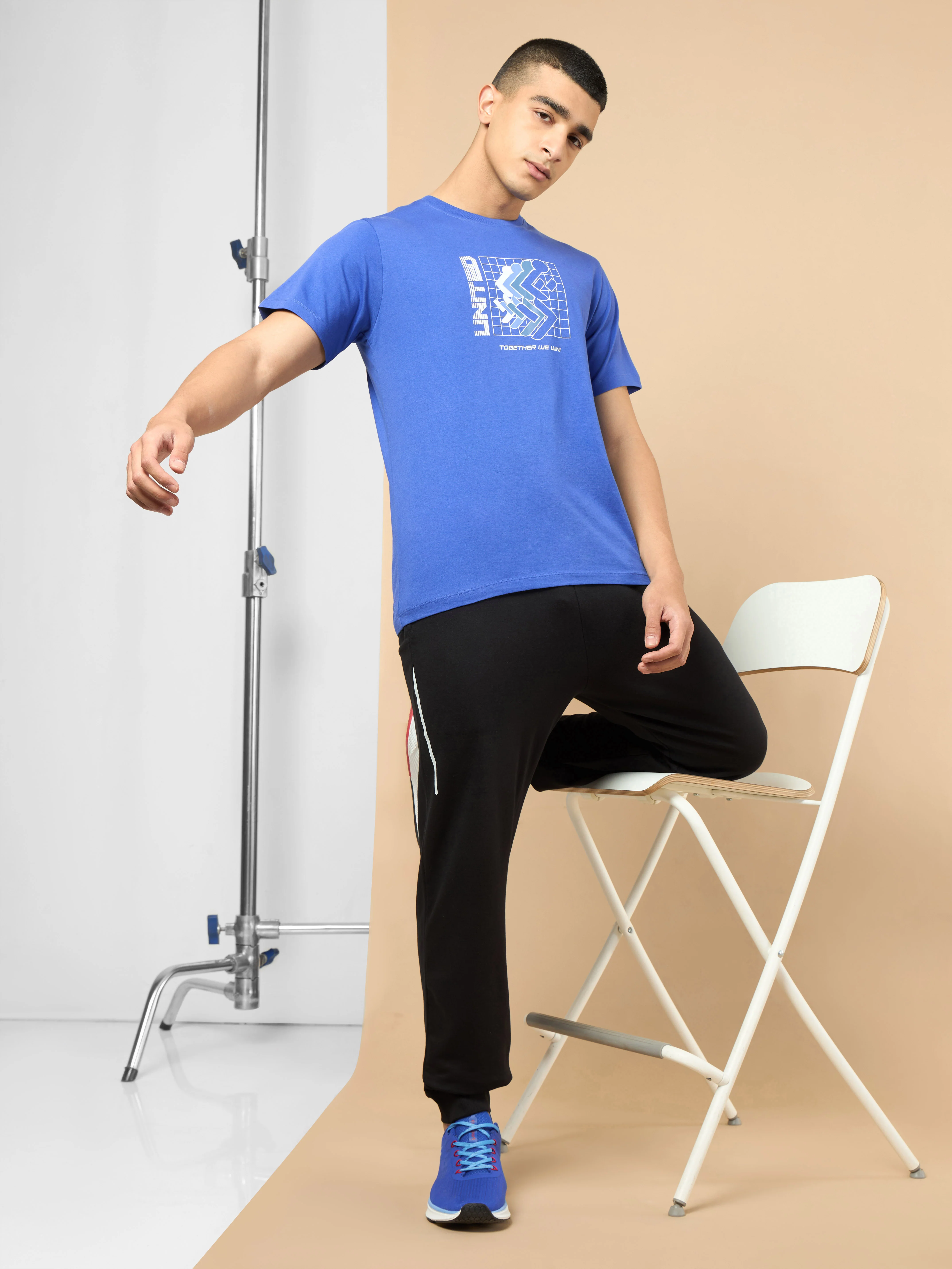 Men's Blue Marathon Graphic T-shirt - Image 3