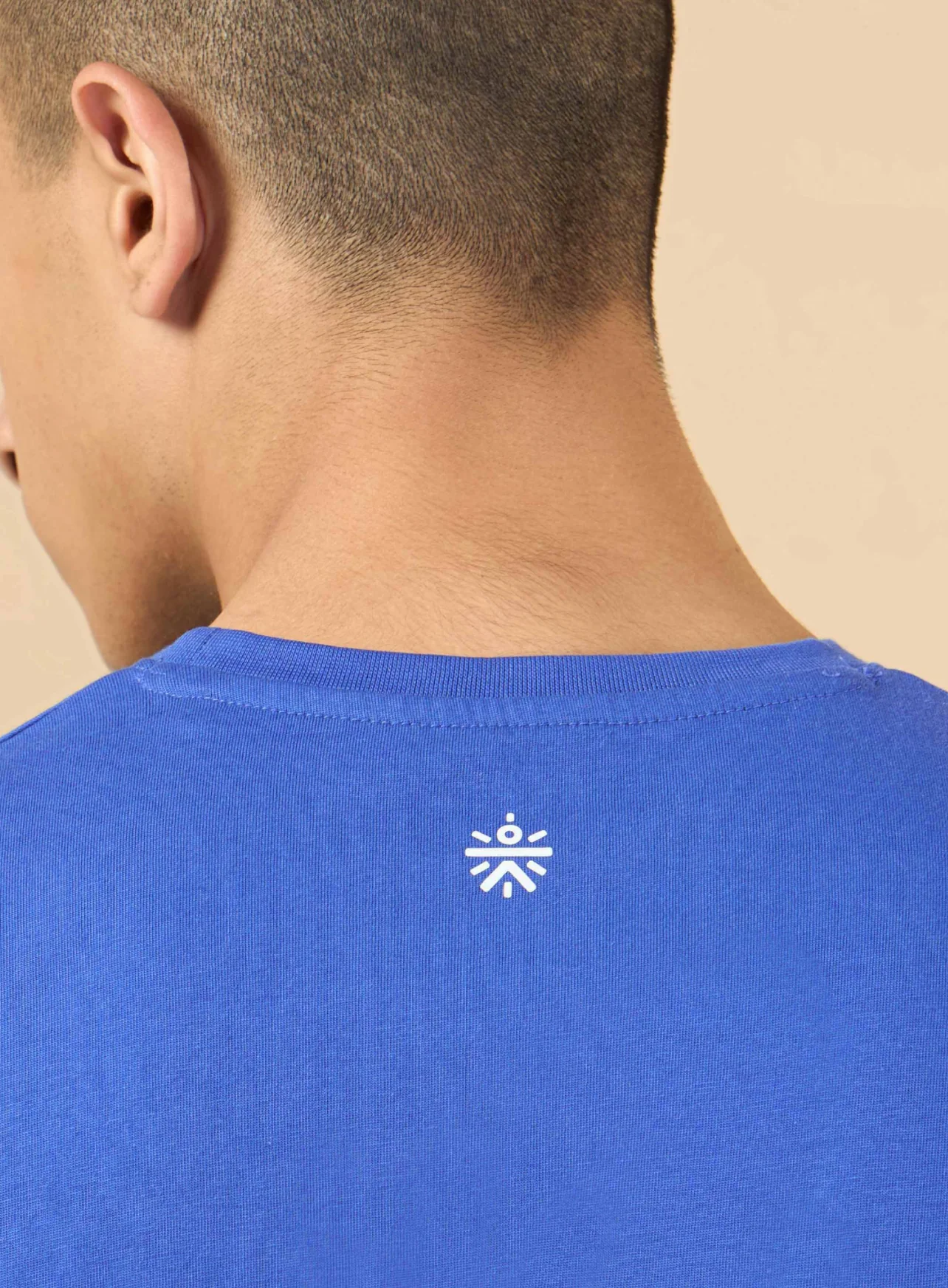 Men's Blue Marathon Graphic T-shirt - Image 8