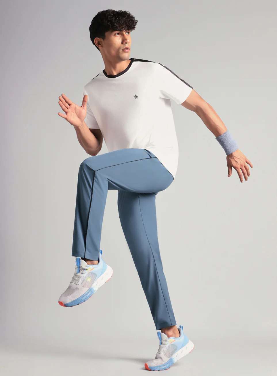 Men's Blue Run Elevate Trackpants - Image 2