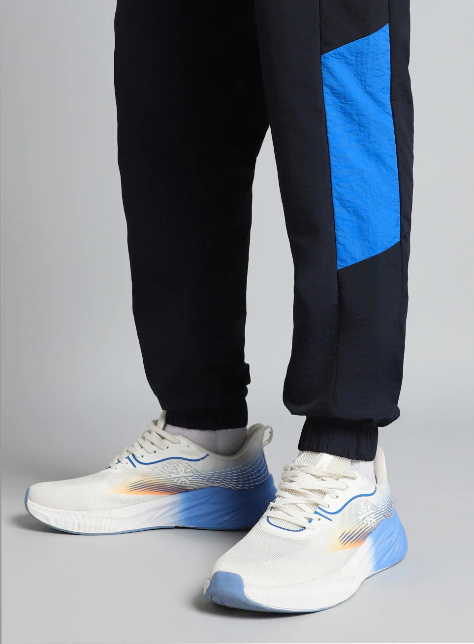Men's Blue Run Forward All Weather Track Suit - Image 13