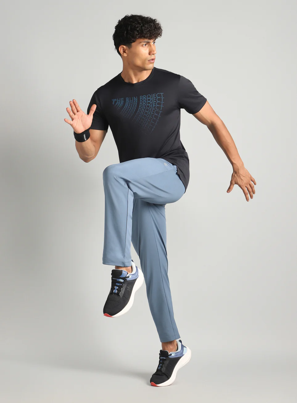 Men's Blue Runner's In Motion Graphic Trackpants - Image 3
