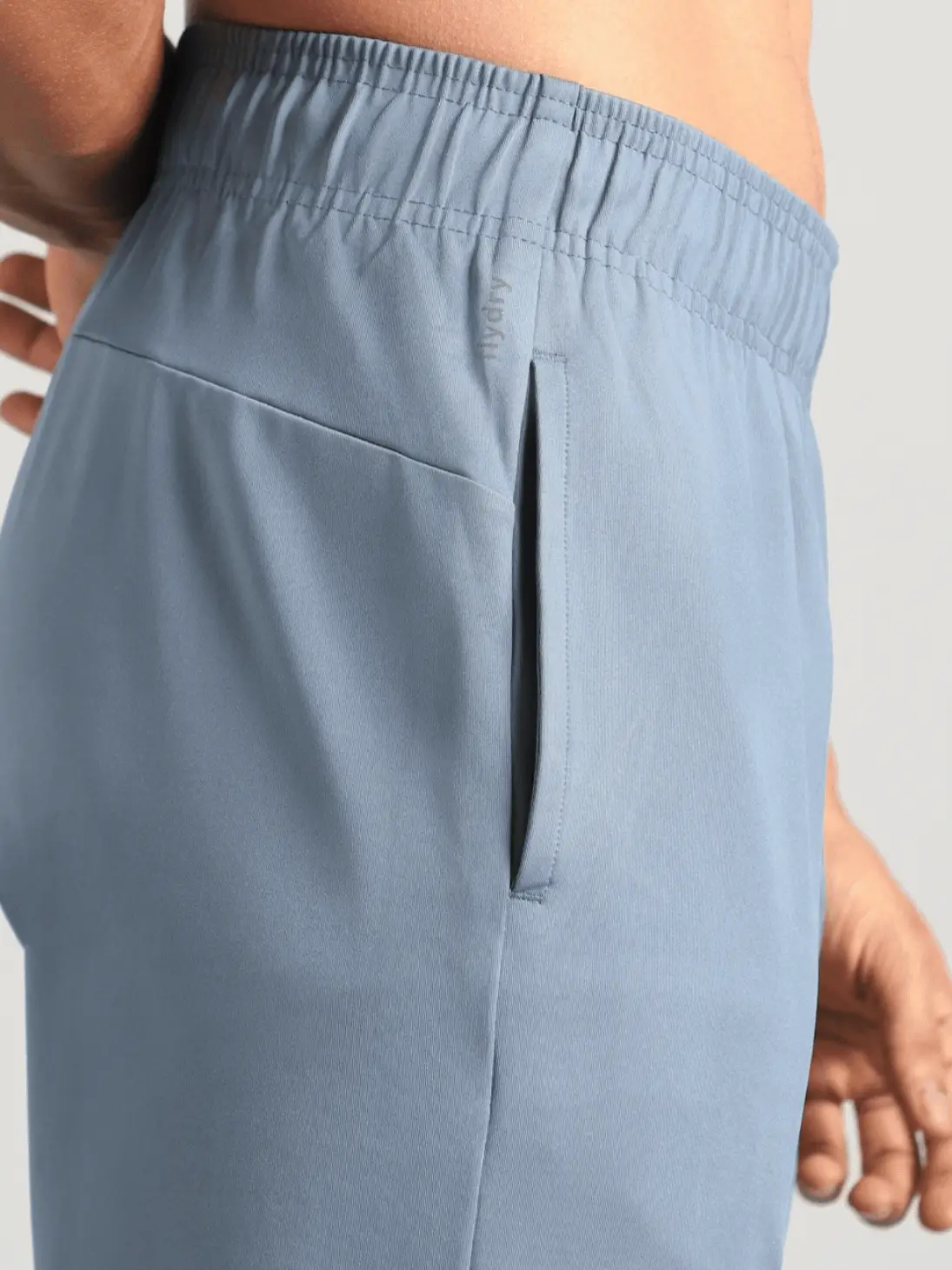 Men's Blue Runner's In Motion Graphic Trackpants - Image 8