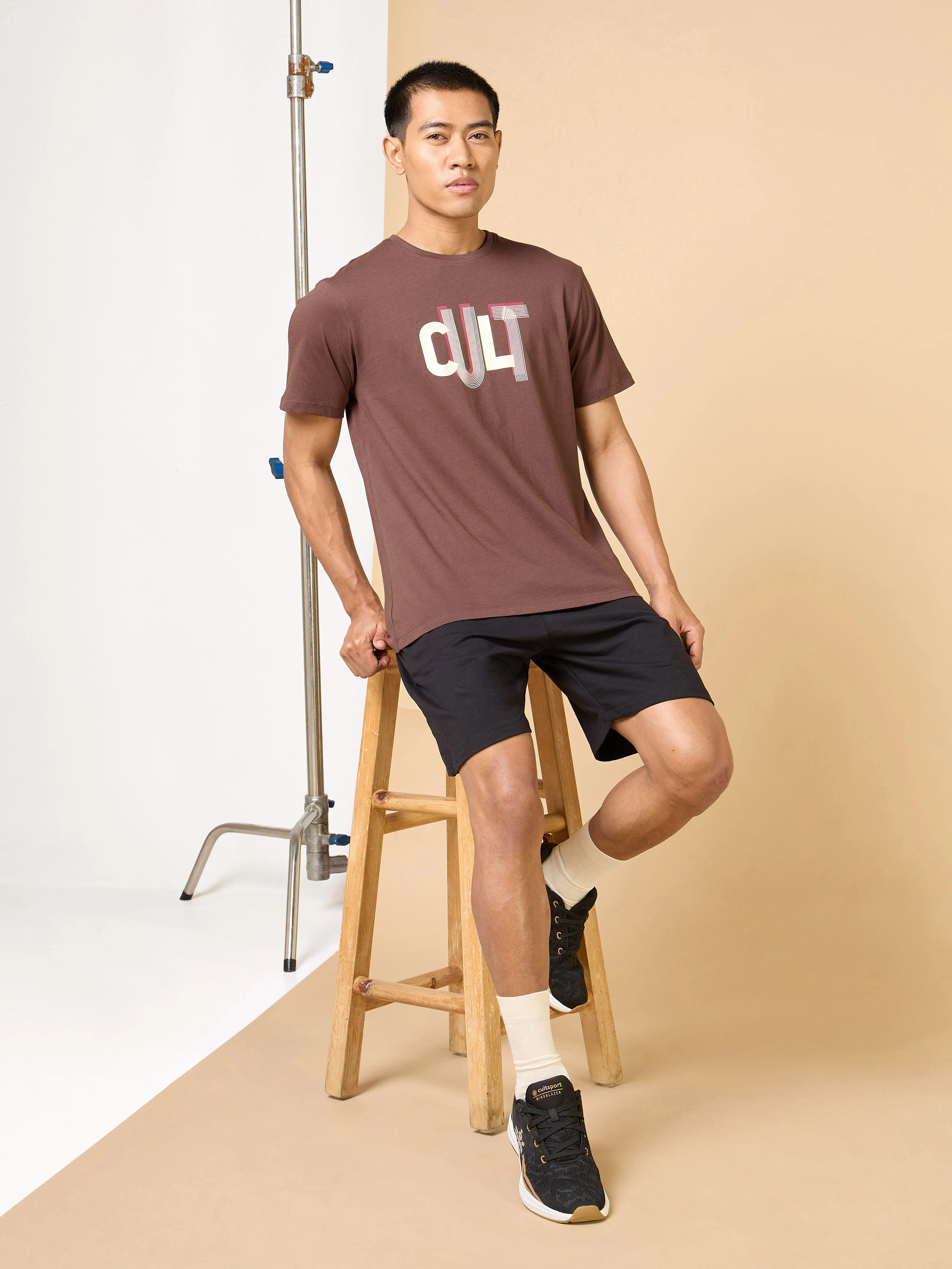 Men's Brown Cult Brand Carrier T-shirt - Image 3