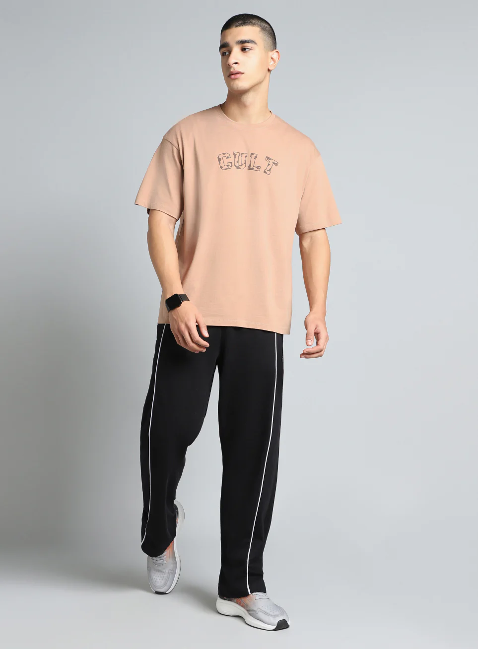 Men's Brown Cult Branding Graphic Relaxed T-shirt - Image 2