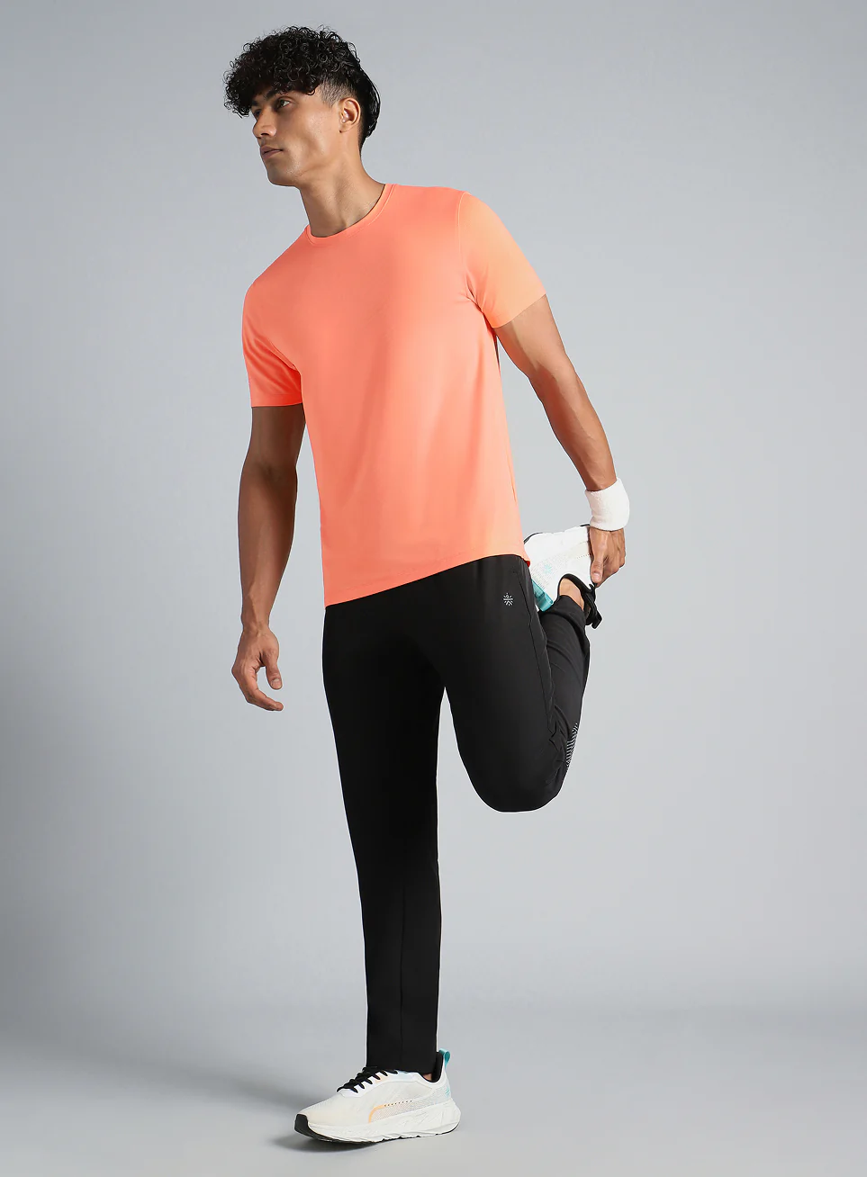 Men's Coral Chill Knit Run T-shirt - Image 3