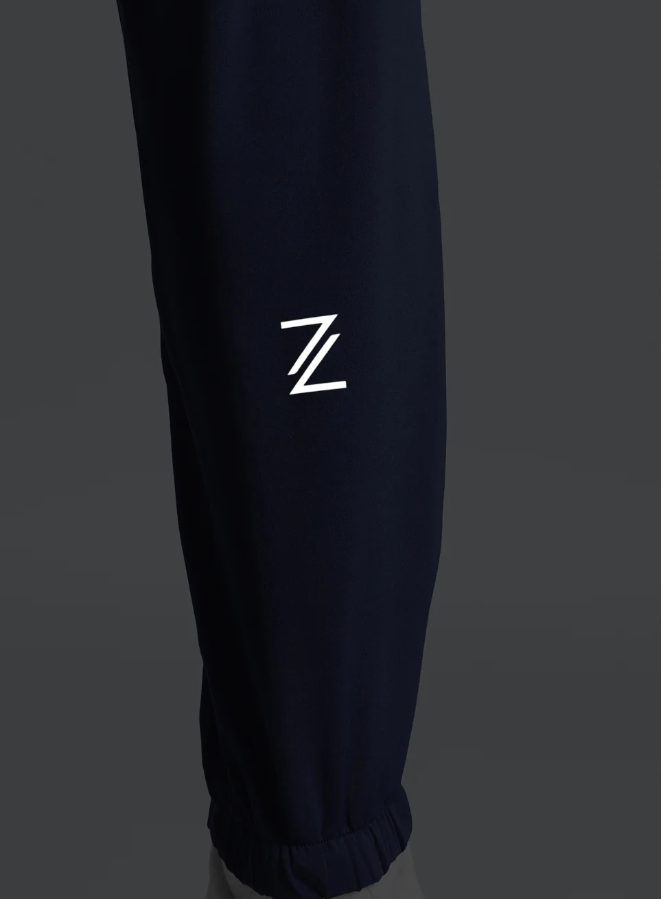 Men's Navy Running Essential Joggers - Image 10