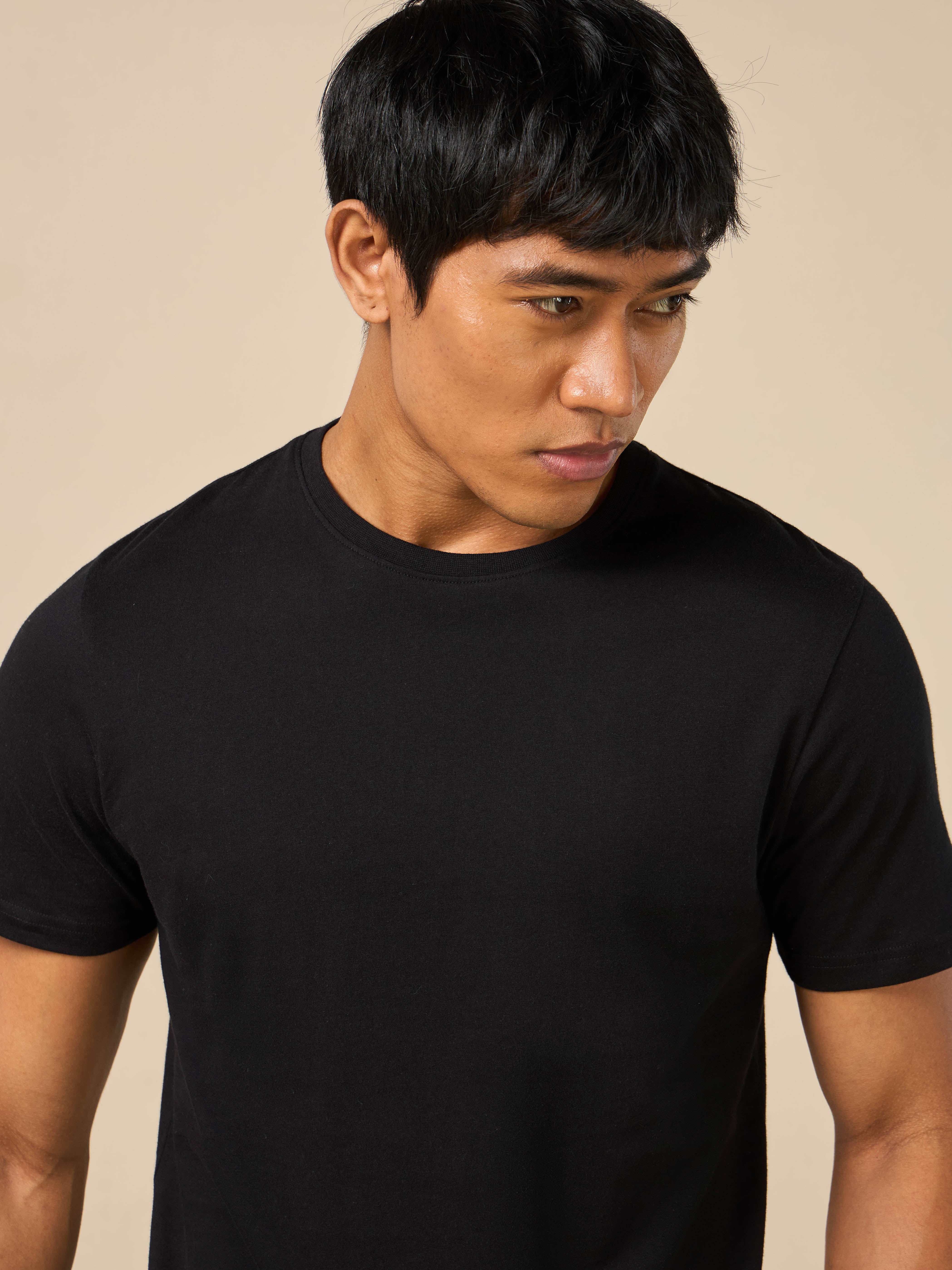 Men's Cult Essential Cotton Pack of 2 T-shirts - Black & Red - Image 8