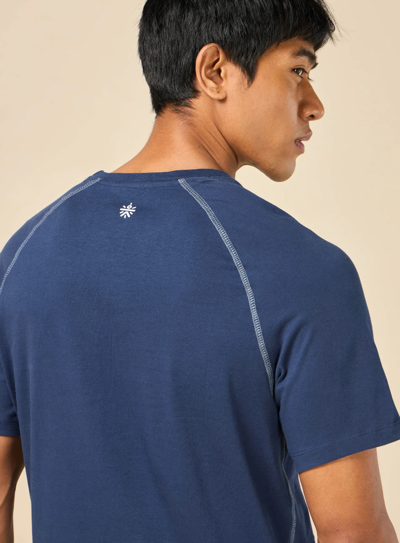 Men's Cult Essential Grey Training T-shirt - Image 8