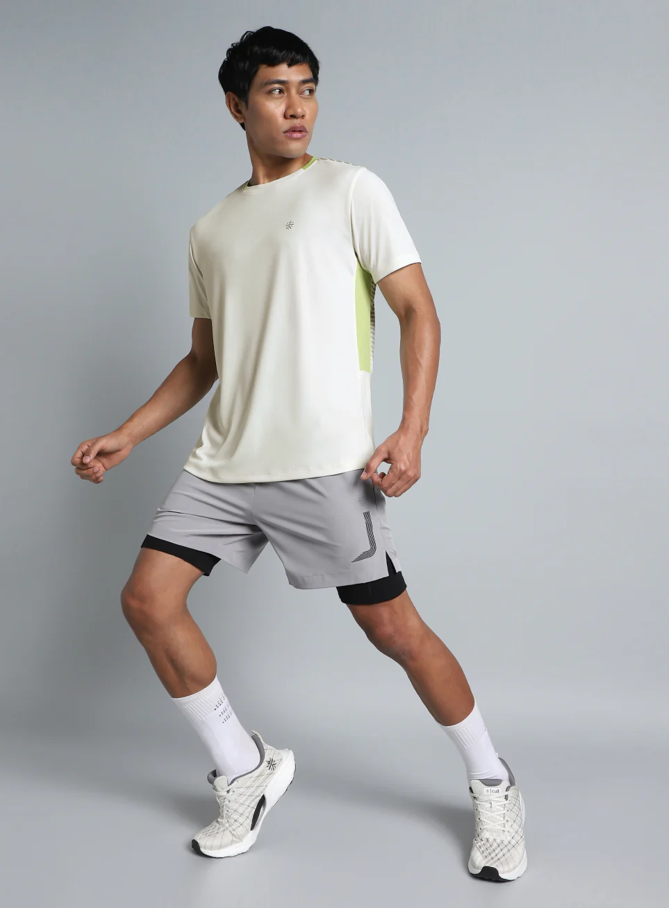 Men's Cult White Pacer T-shirt - Image 2