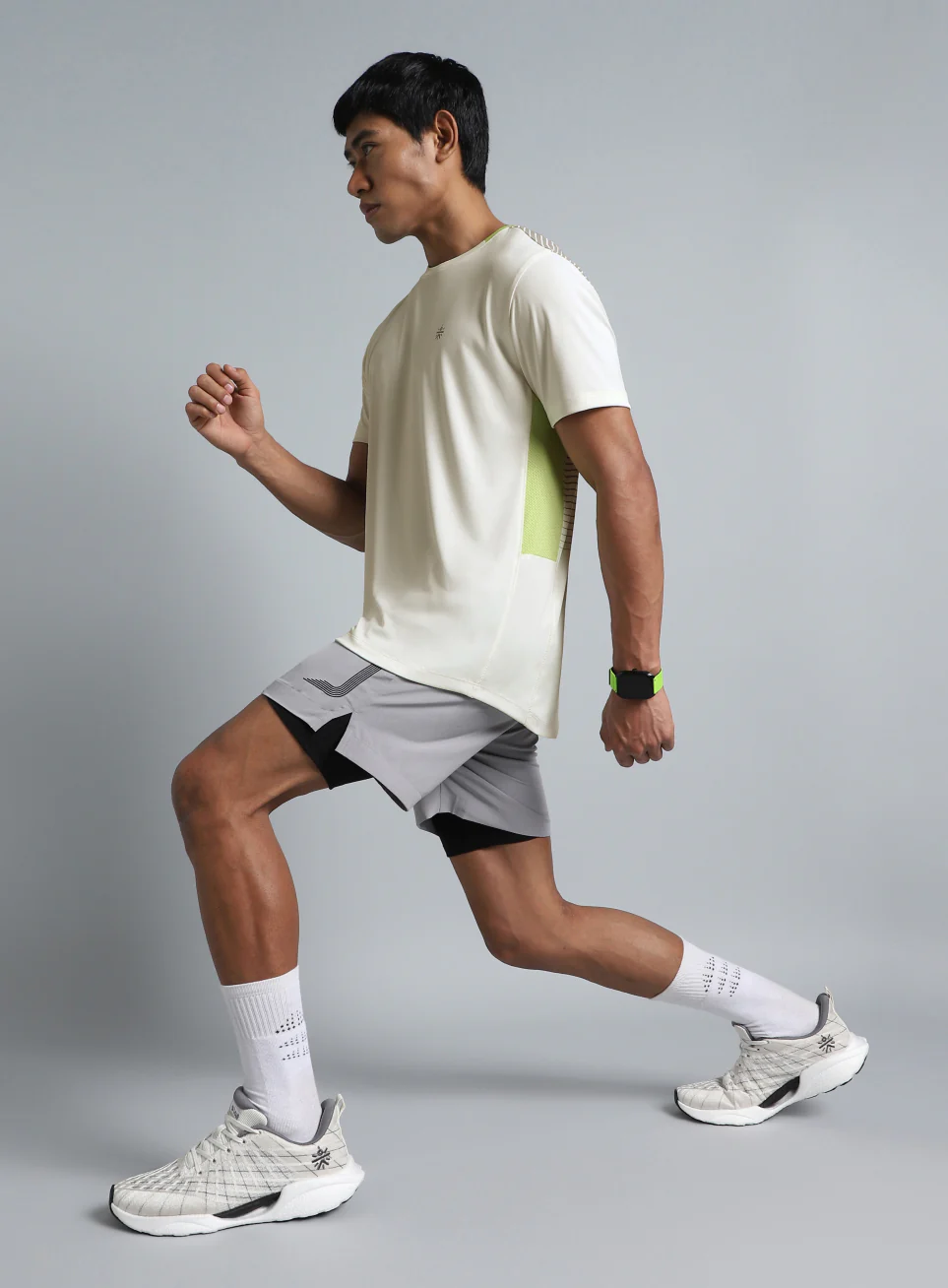 Men's Cult White Pacer T-shirt - Image 3