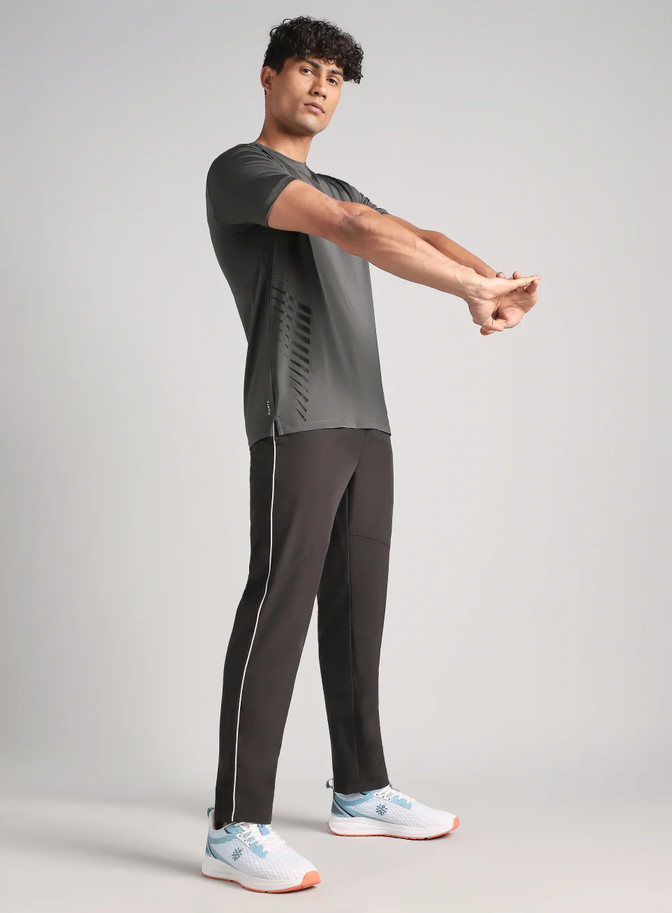 Men's Dark Grey Contour Vent Training T-Shirt - Image 3