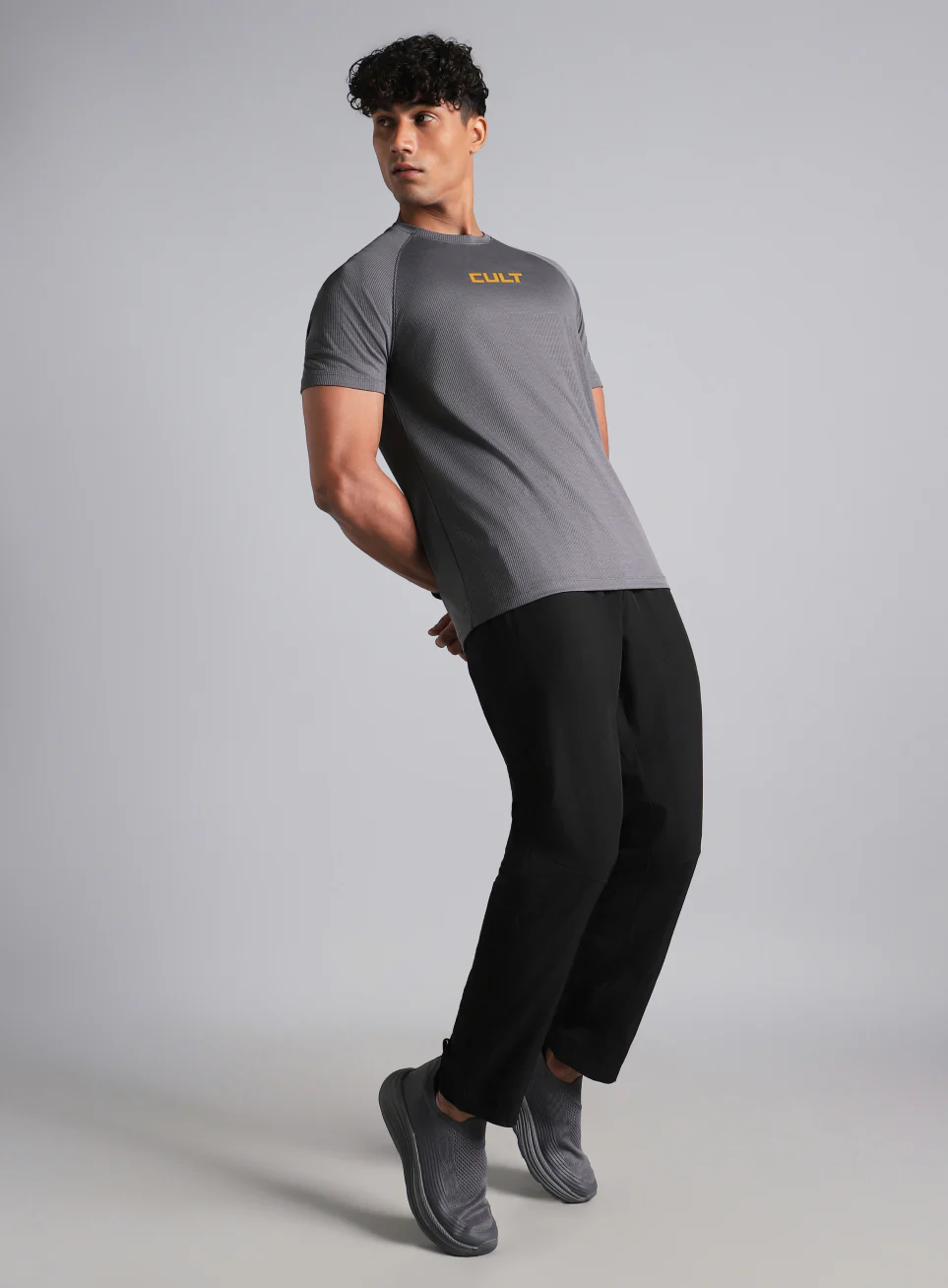 Men's Dark Grey Easy Move Tee - Image 2