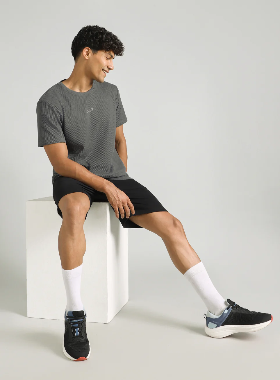 Men's Dark Grey Essential Oversized Fit Waffle T-shirt - Image 3