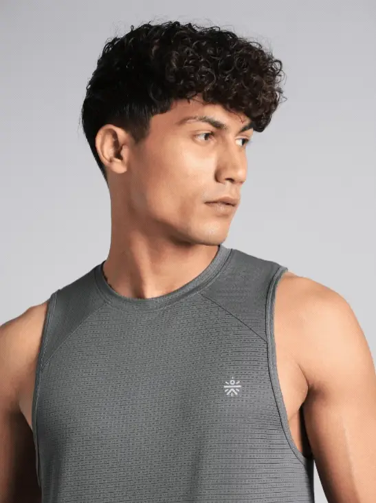 Men's Dark Grey Everyday Runner's Tank - Image 7