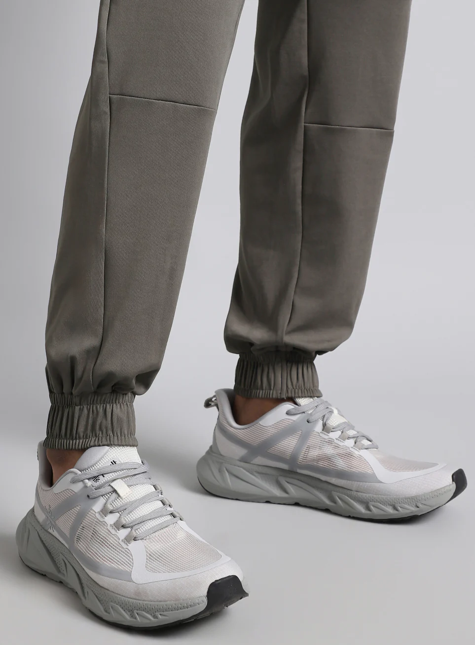 Men's Dark Grey Run Forward Joggers - Image 9