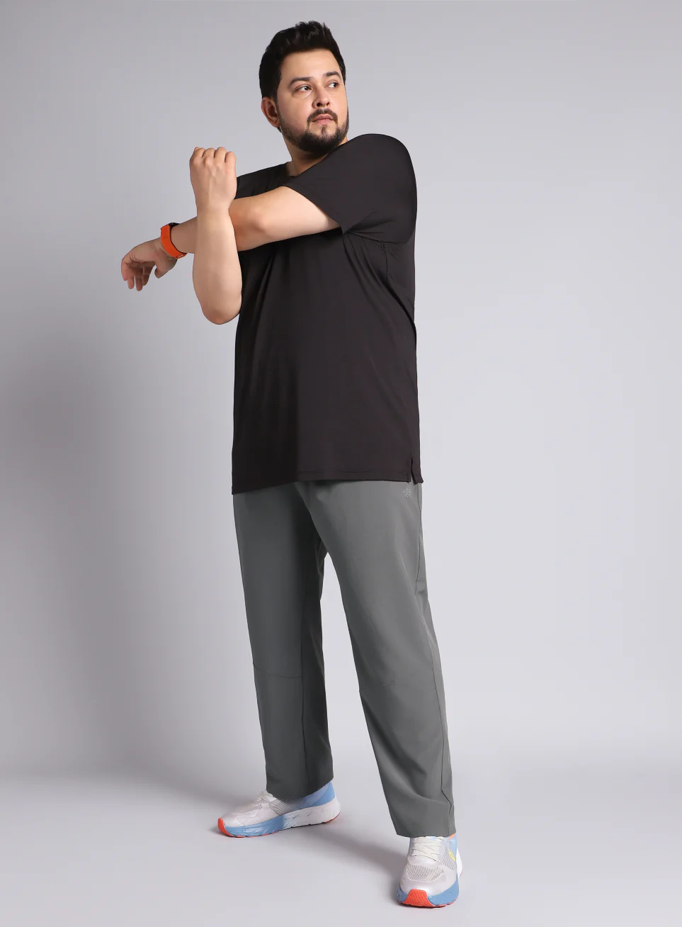 Men's Dark Grey Runner's Essential Plus Size Trackpants - Image 3