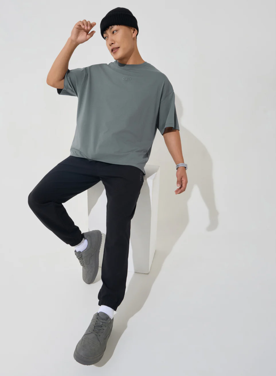 Men's Dark Grey Soft Form Oversized T-shirt - Image 3
